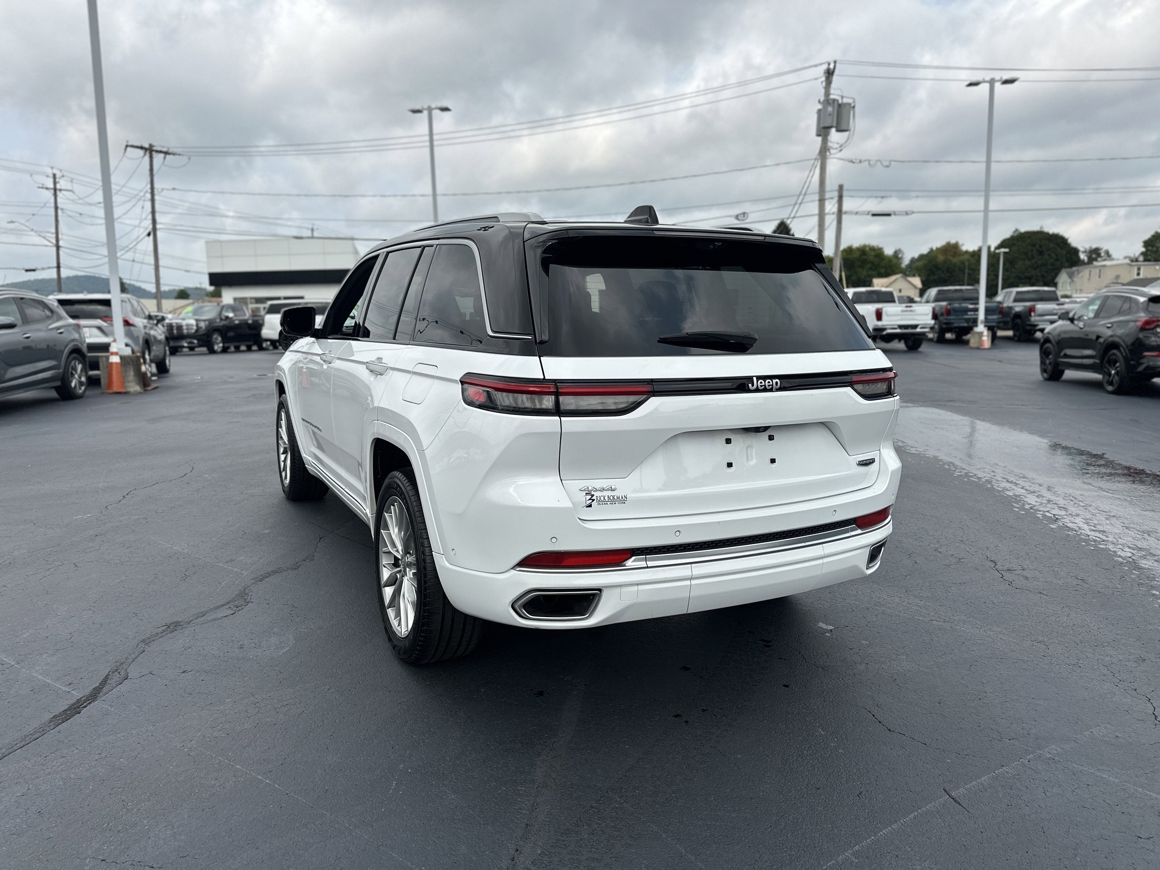 2023 Jeep Grand Cherokee Summit