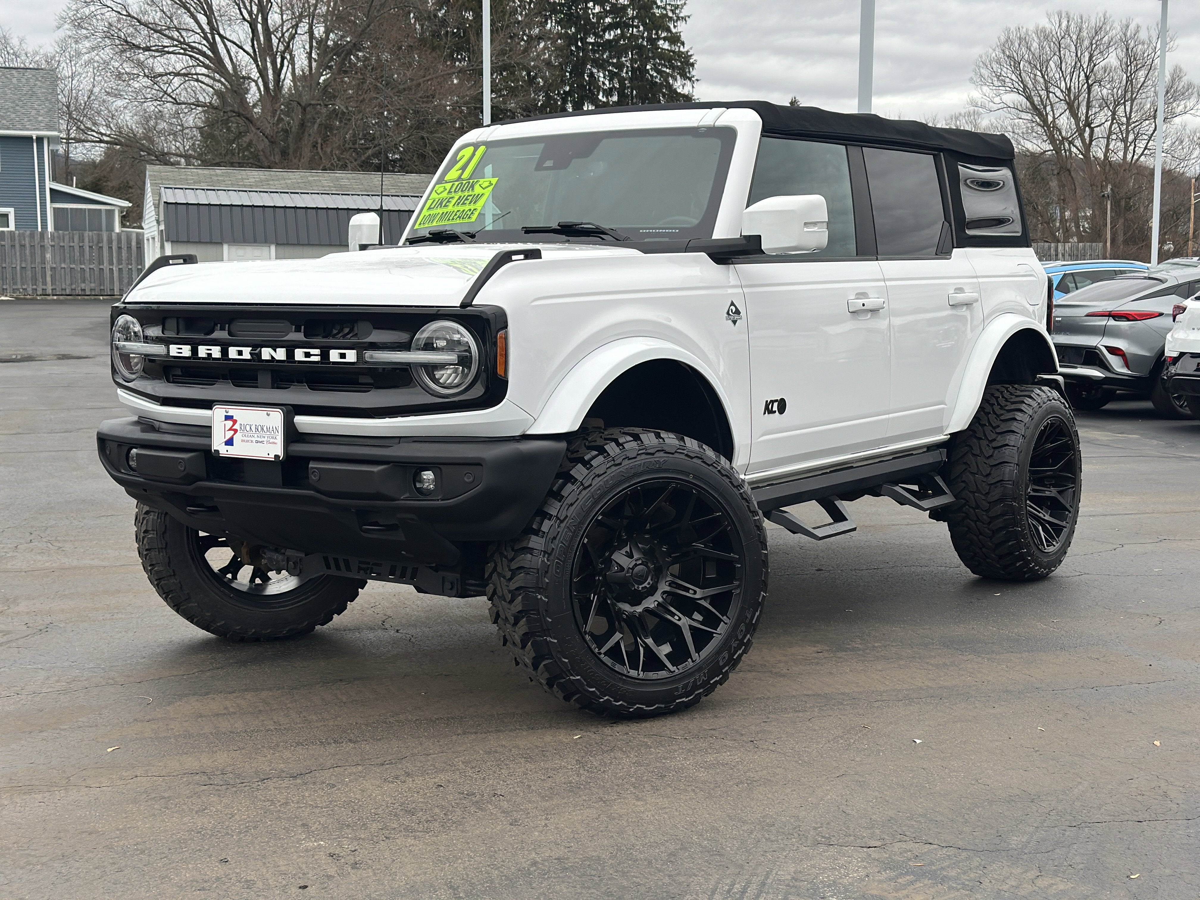 2021 Ford Bronco Base