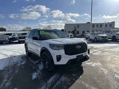 2025 Ford Explorer ST
