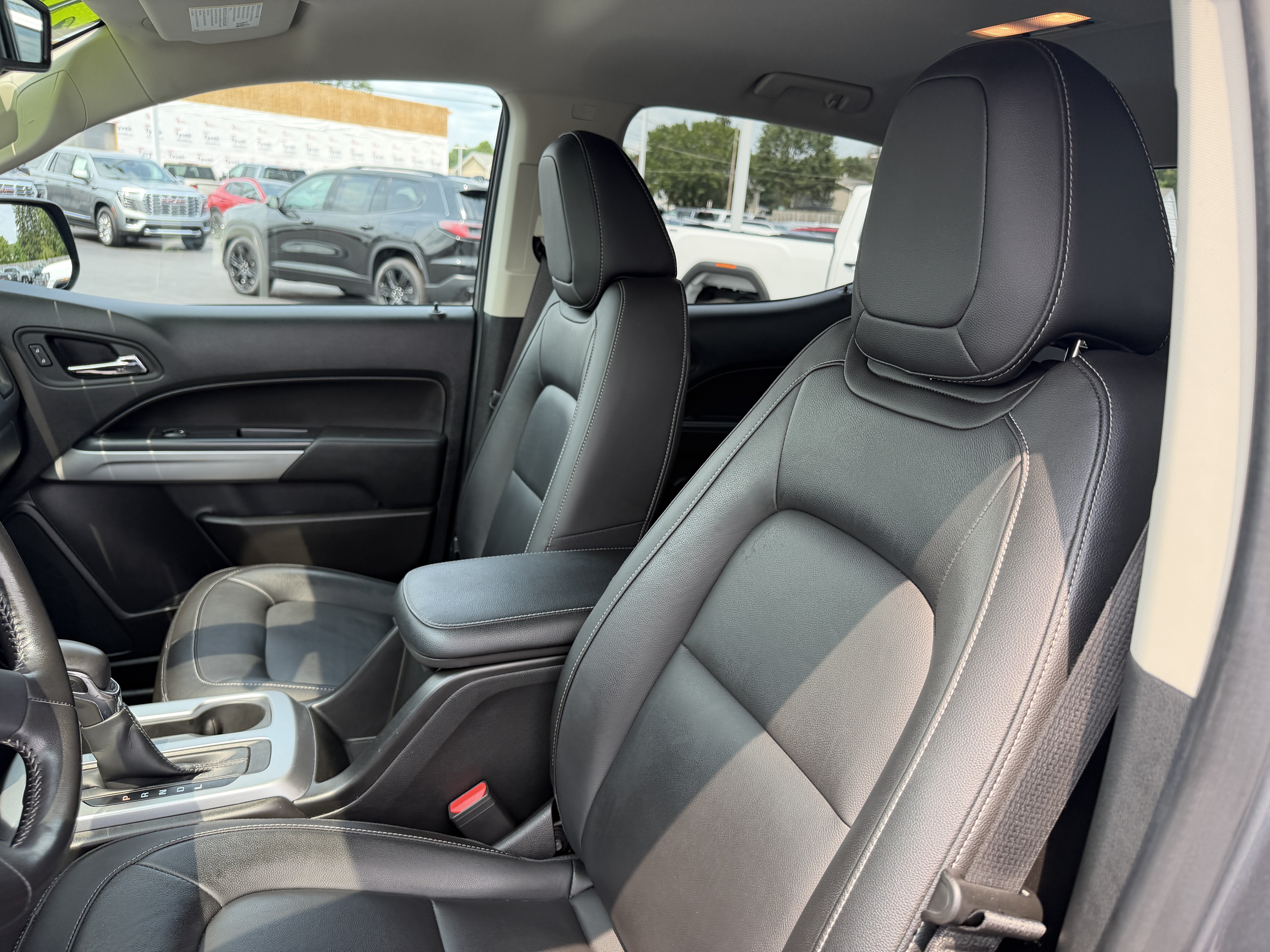 2022 Chevrolet Colorado 4WD LT