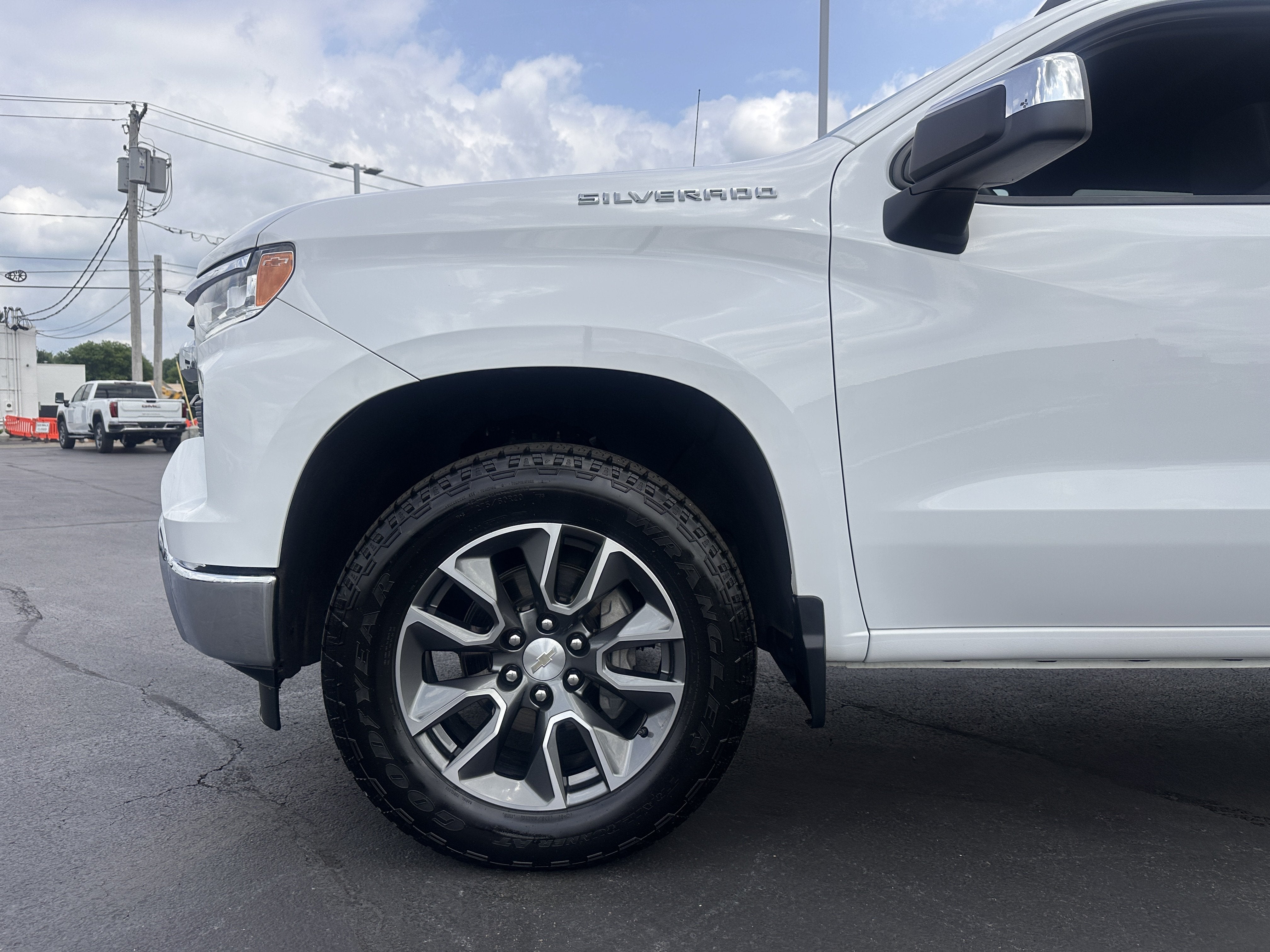 2023 Chevrolet Silverado 1500 LT (2FL)