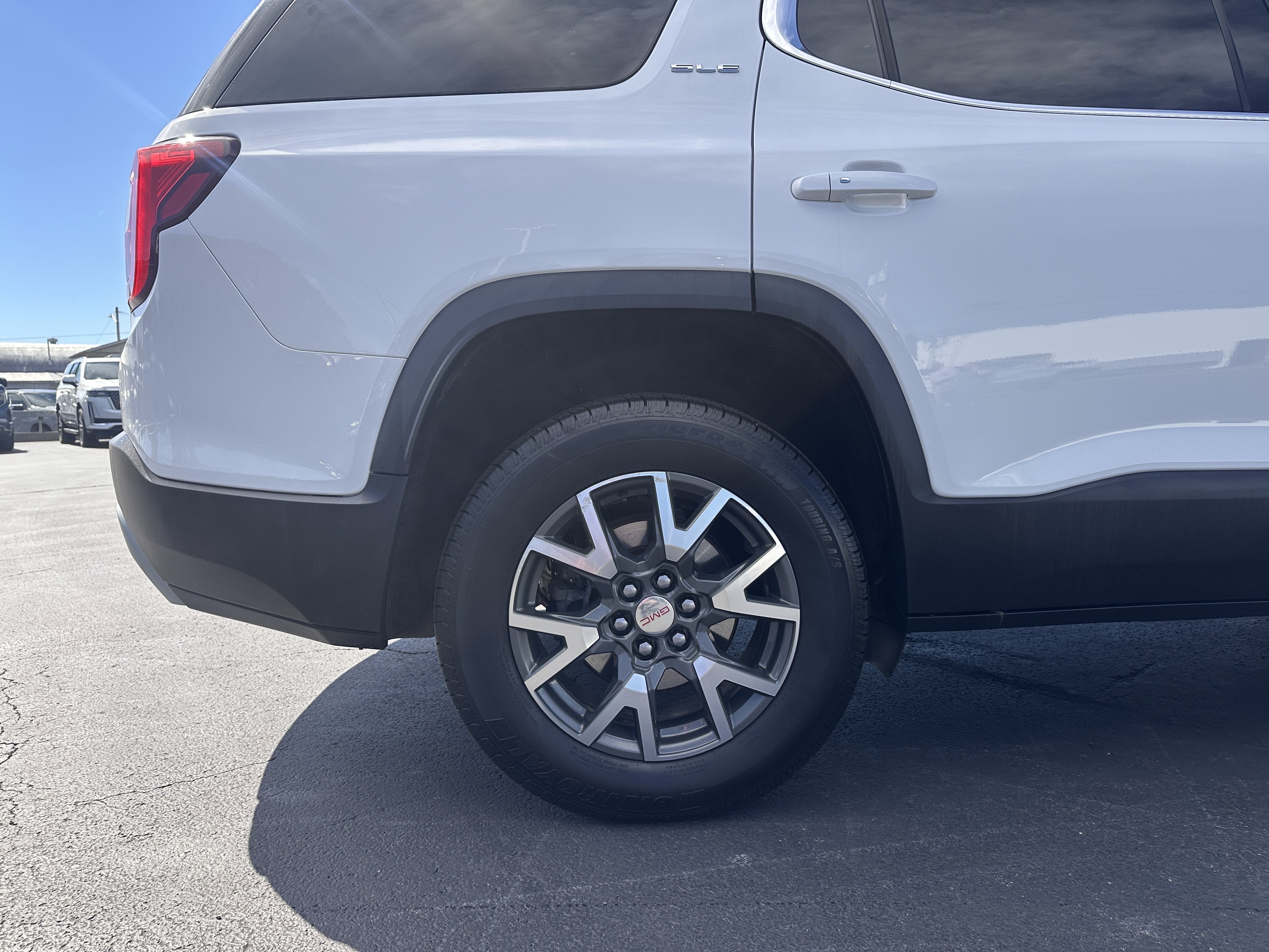 2022 GMC Acadia SLE
