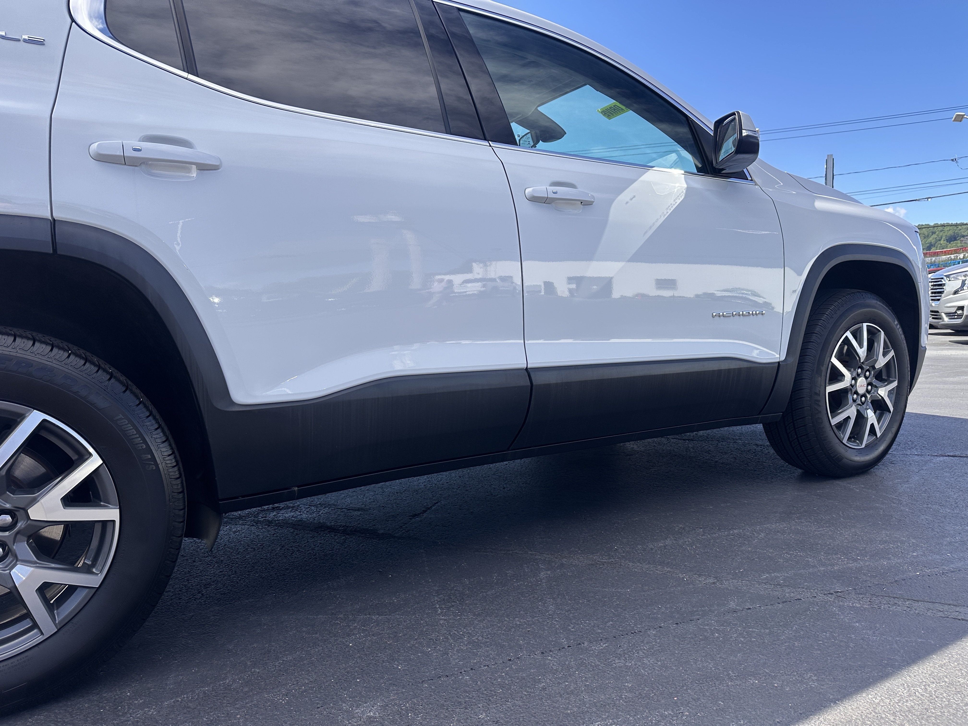 2022 GMC Acadia SLE
