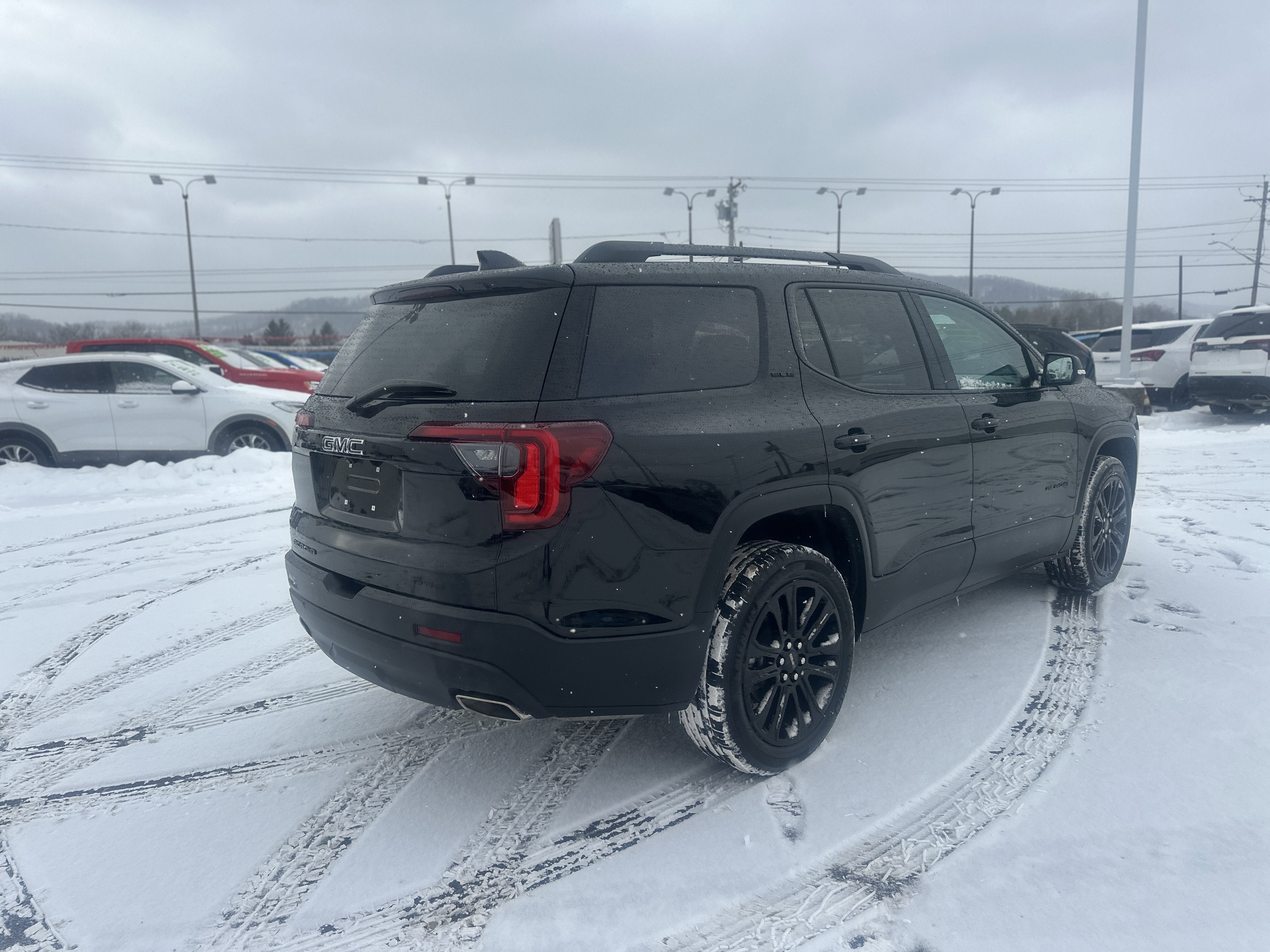 2023 GMC Acadia SLE