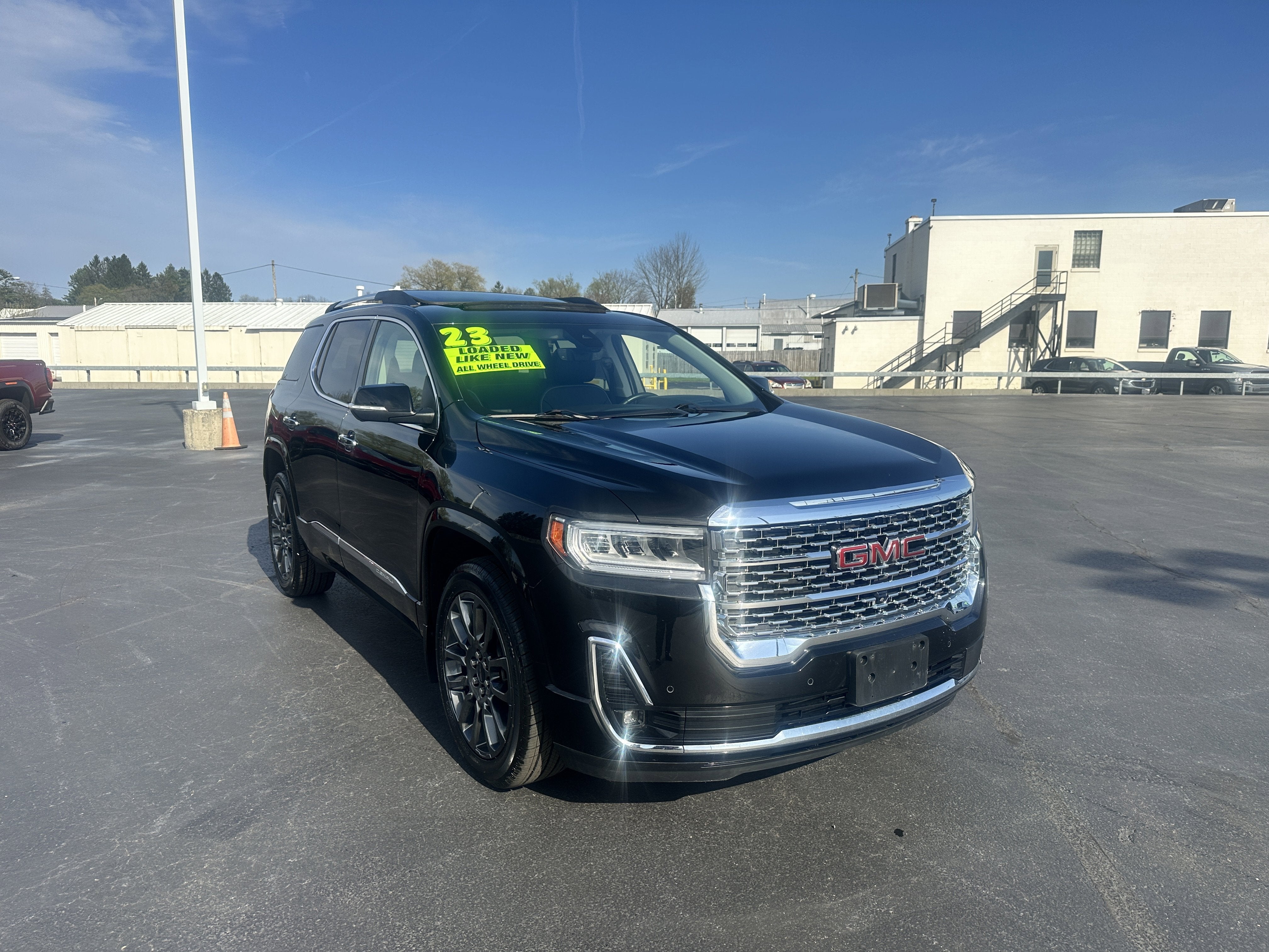2023 GMC Acadia Denali