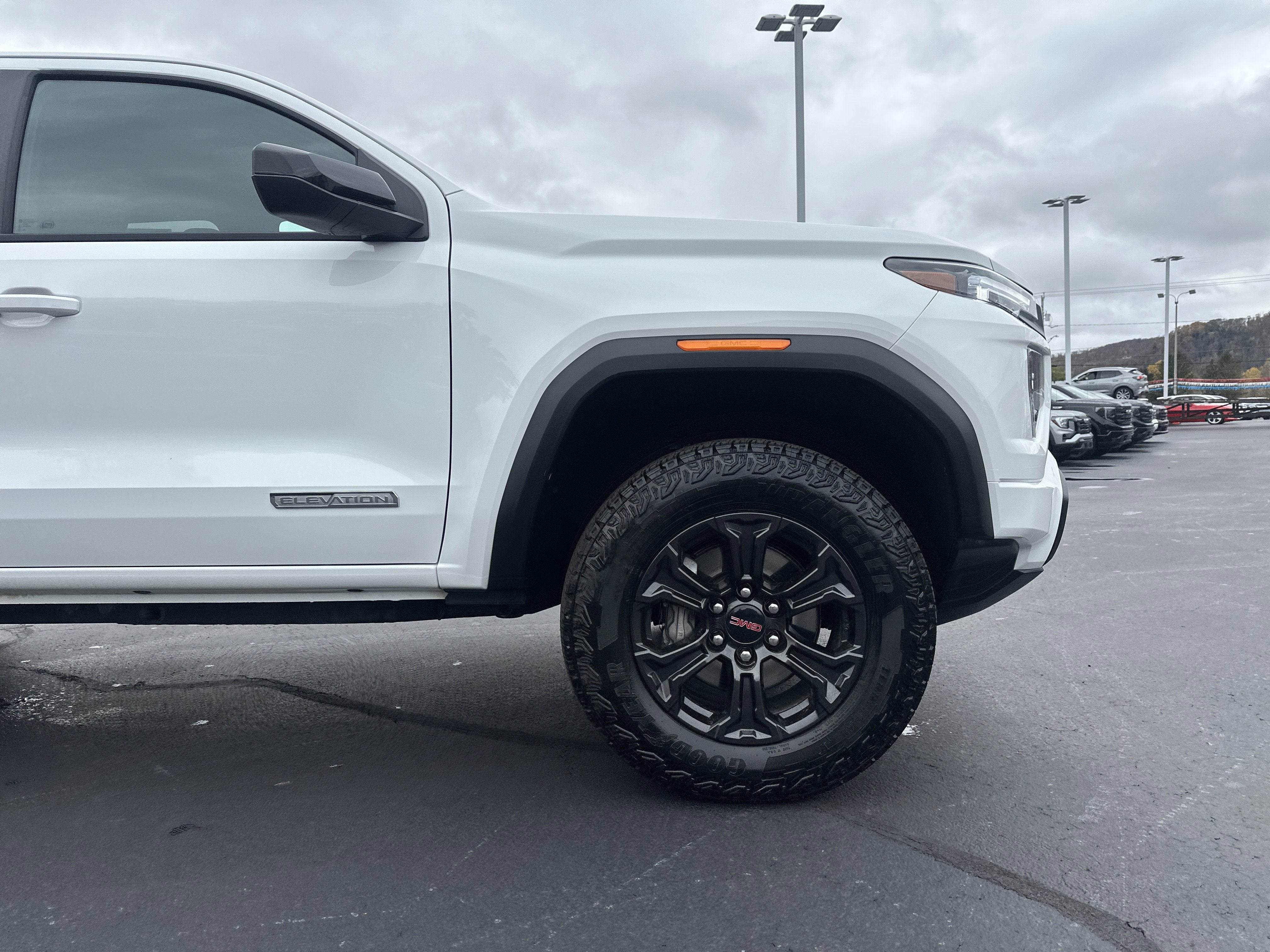 2024 GMC Canyon Elevation