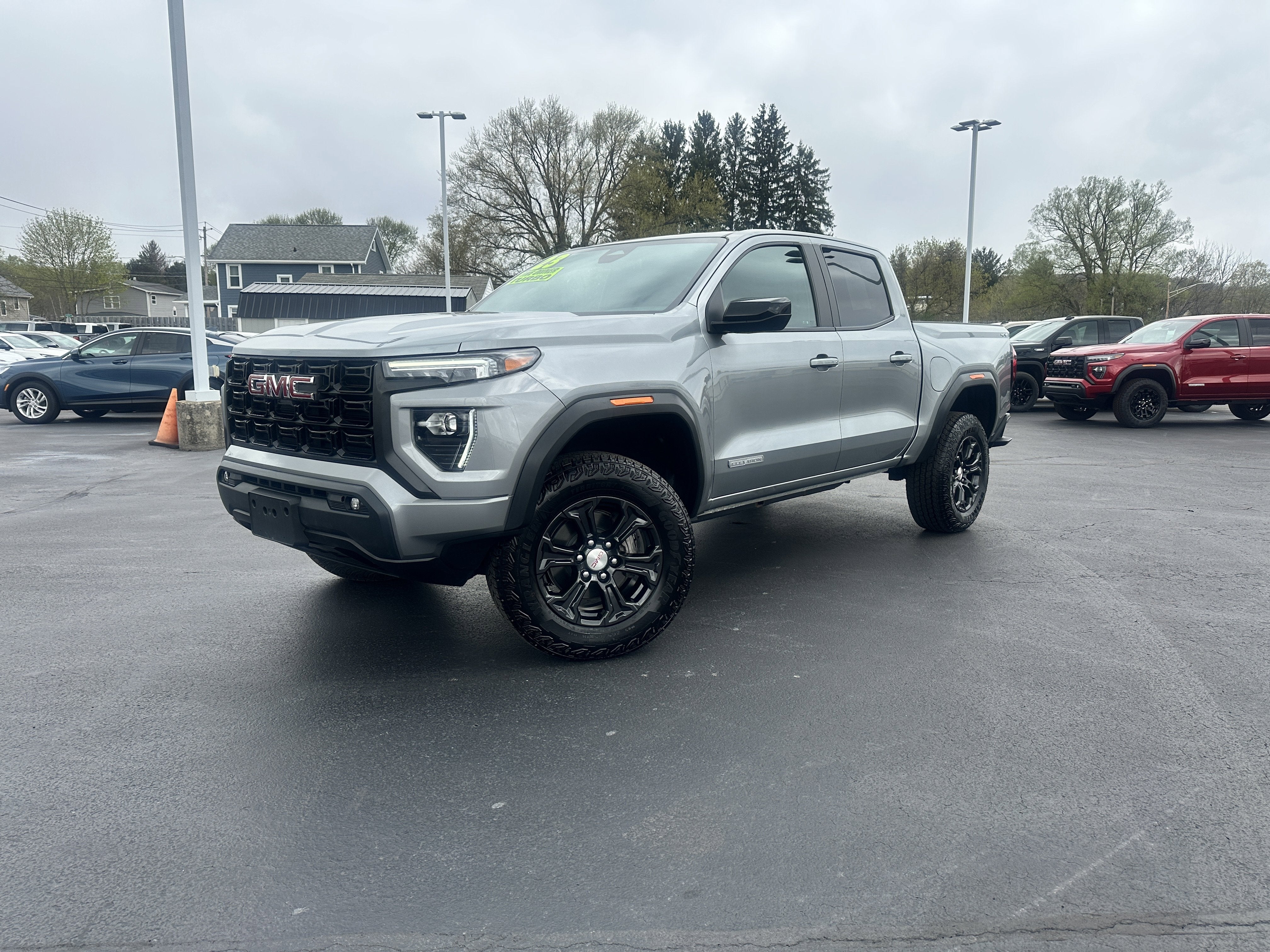 2023 GMC Canyon 4WD Elevation Crew Cab Short Box's photo