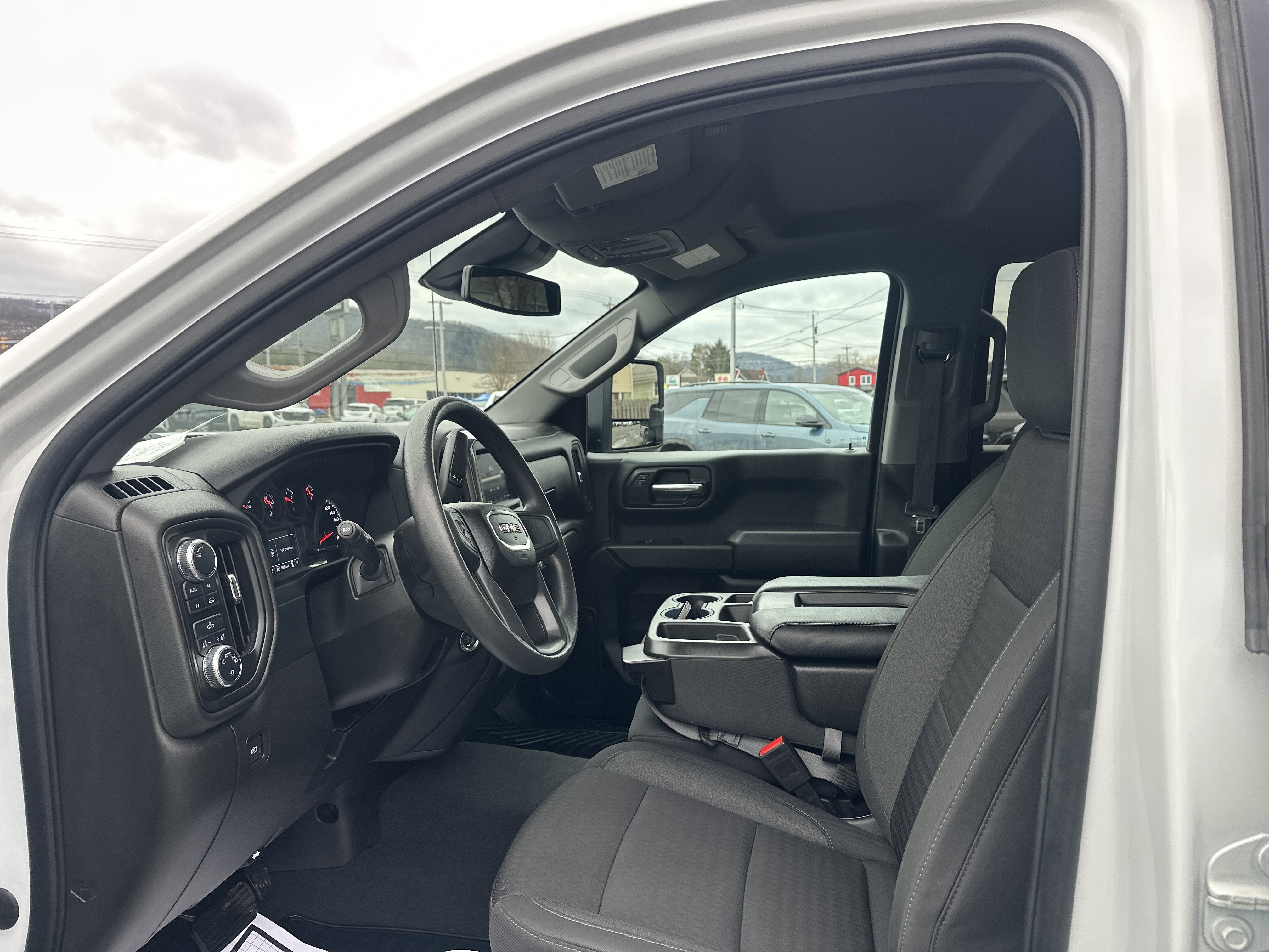 2023 GMC Sierra 1500 Pro