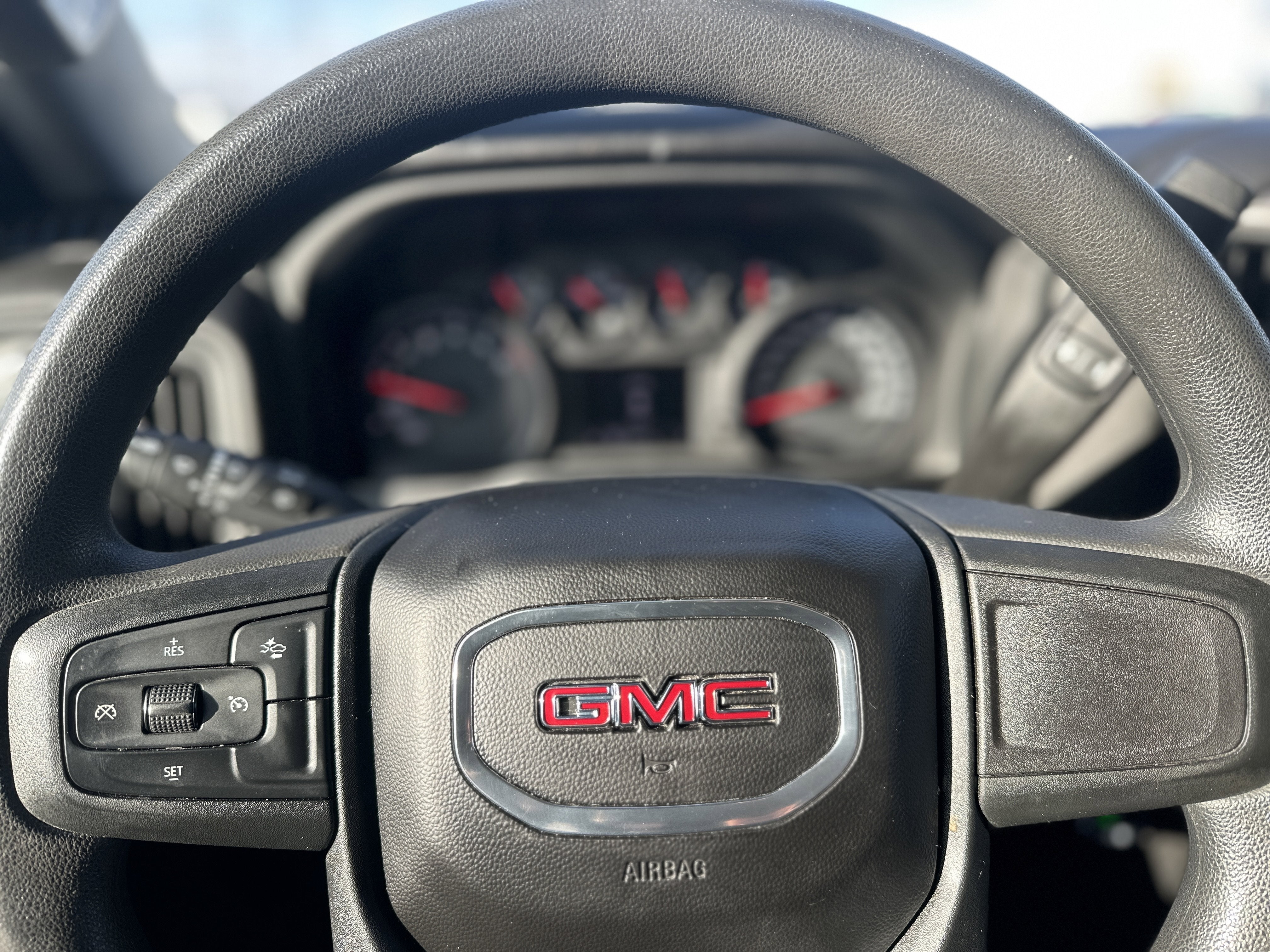 2023 GMC Sierra 1500 Pro