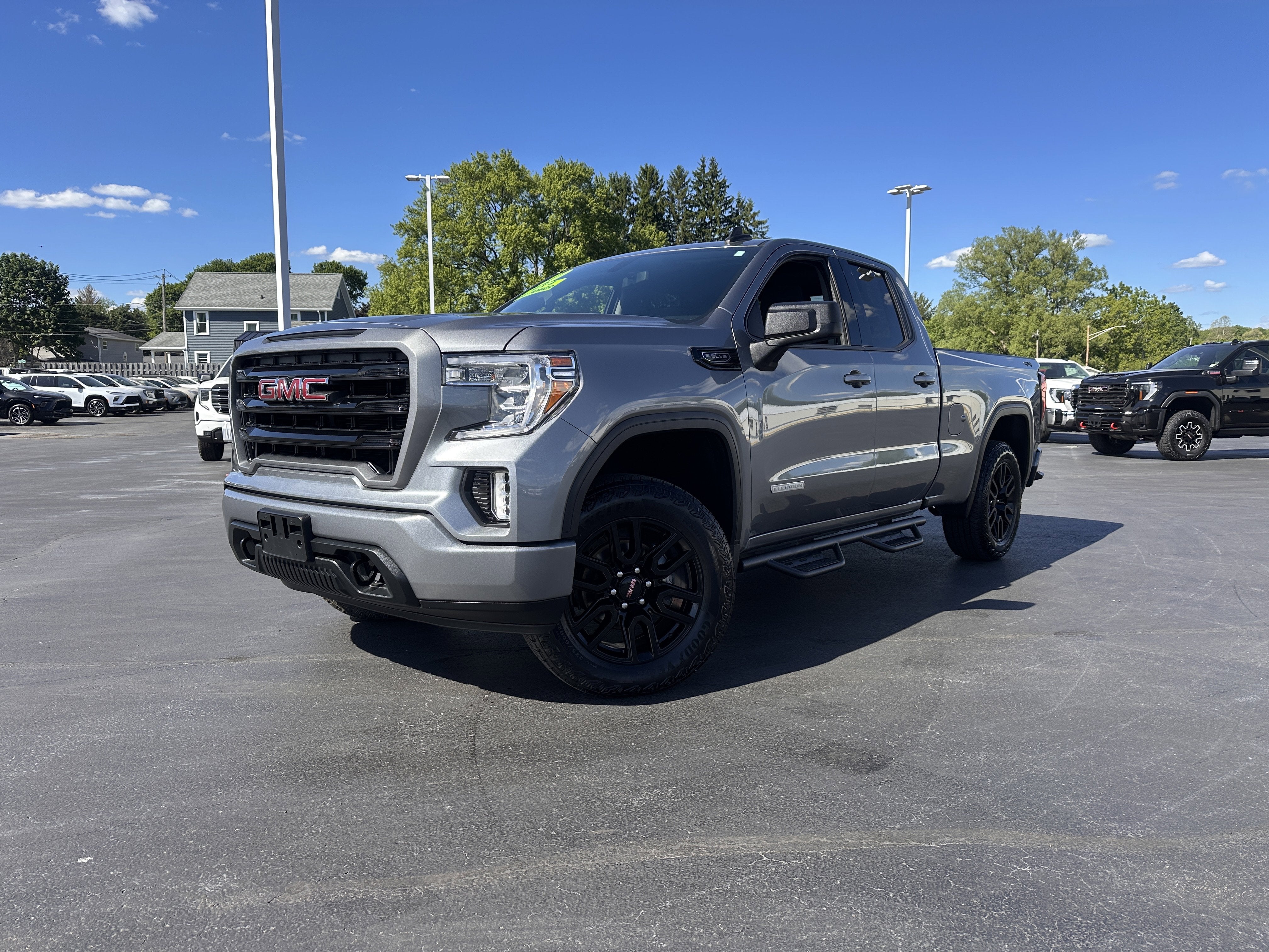 2020 GMC Sierra 4WD Double Cab Standard Box Elevation's photo