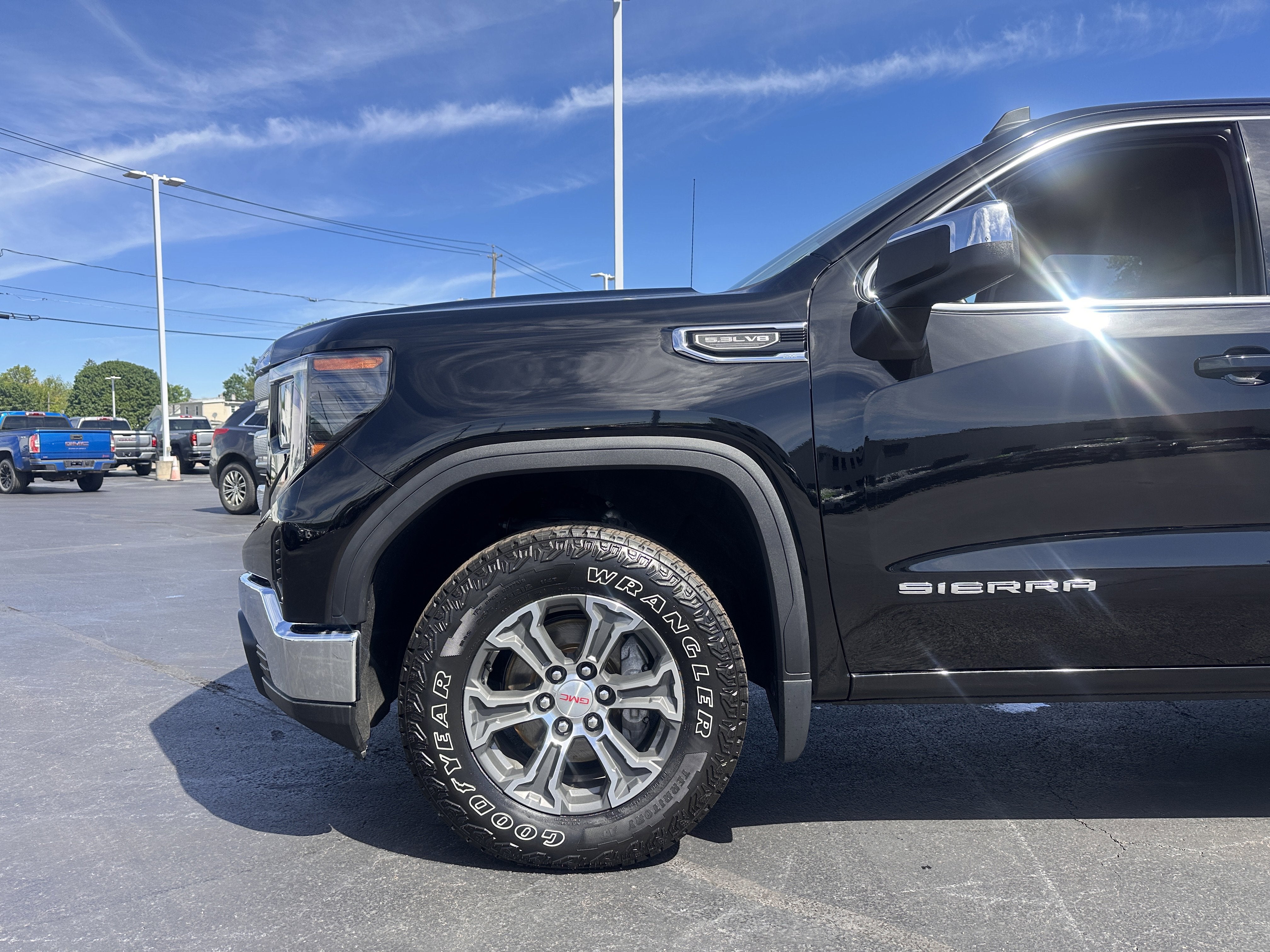 2023 GMC Sierra 1500 SLE