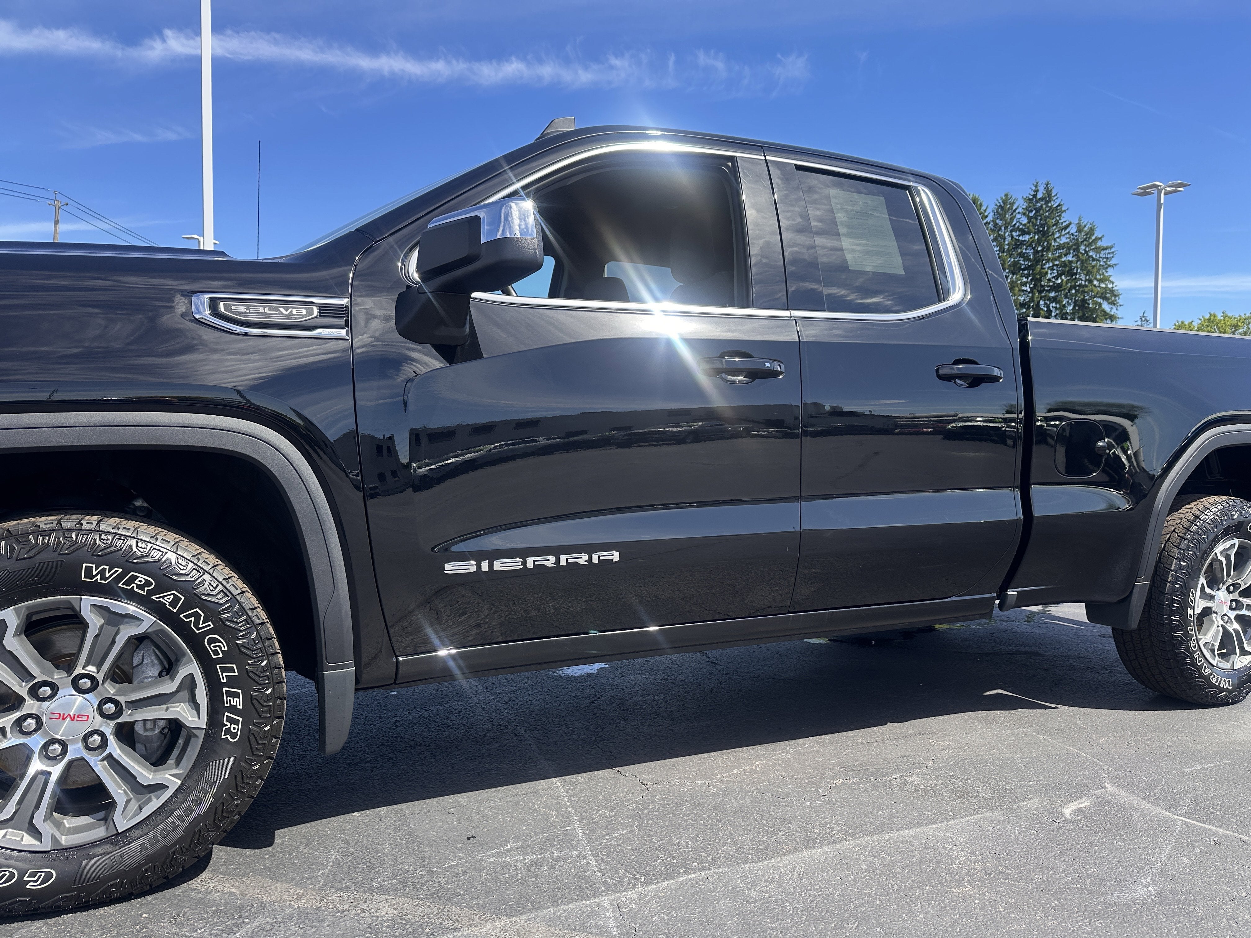 2023 GMC Sierra 1500 SLE