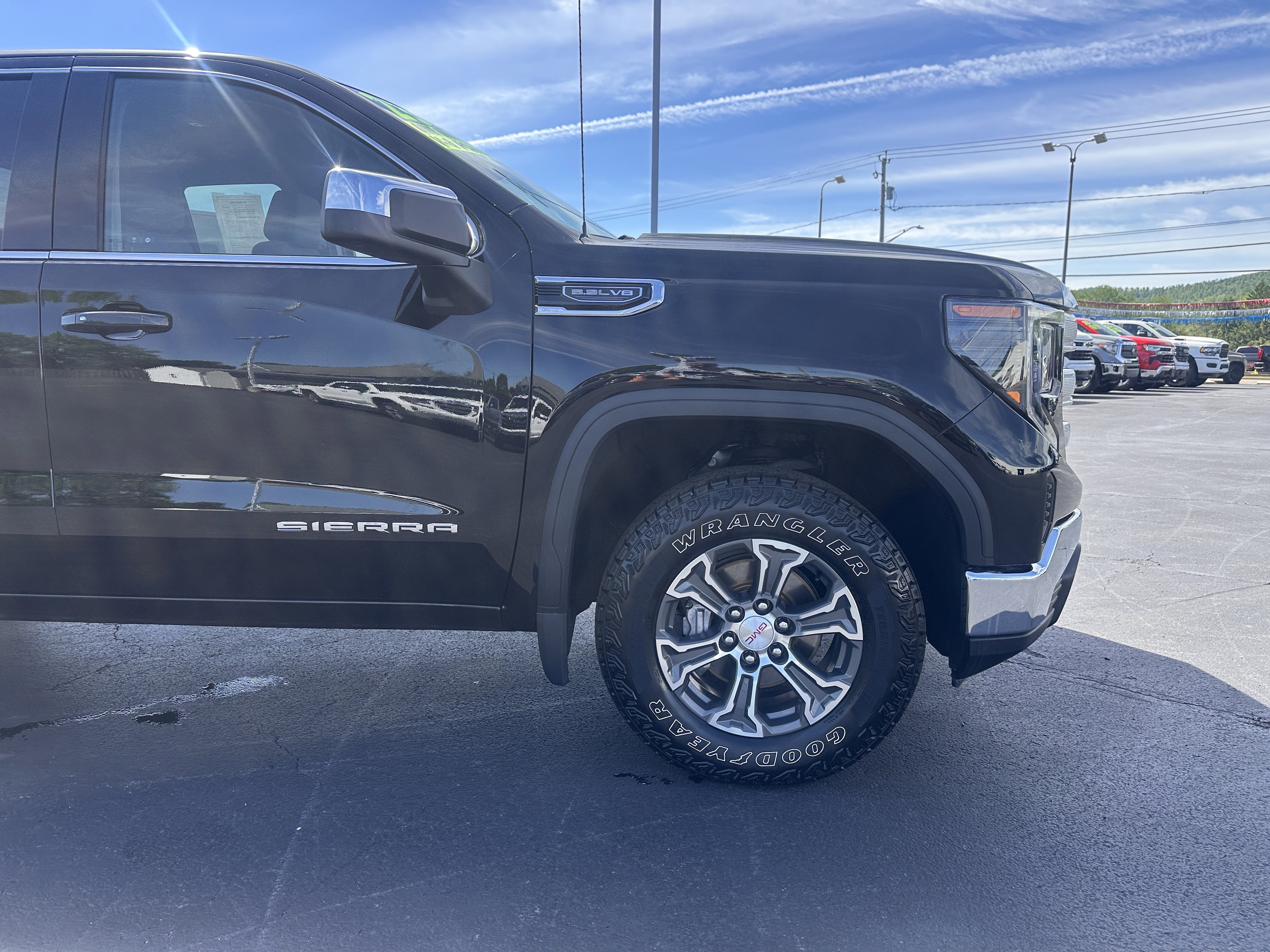 2023 GMC Sierra 1500 SLE