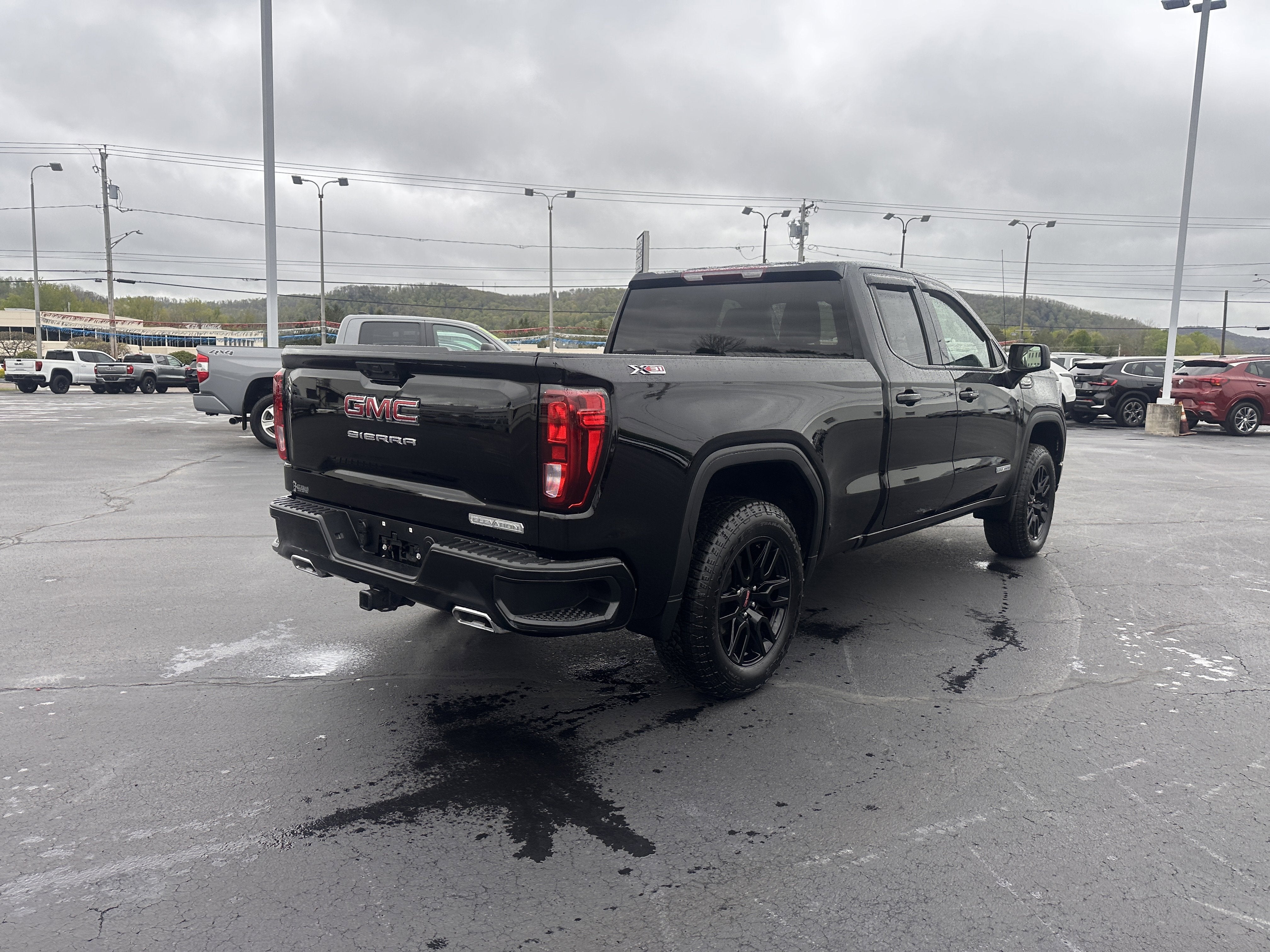 2023 GMC Sierra 1500 Elevation