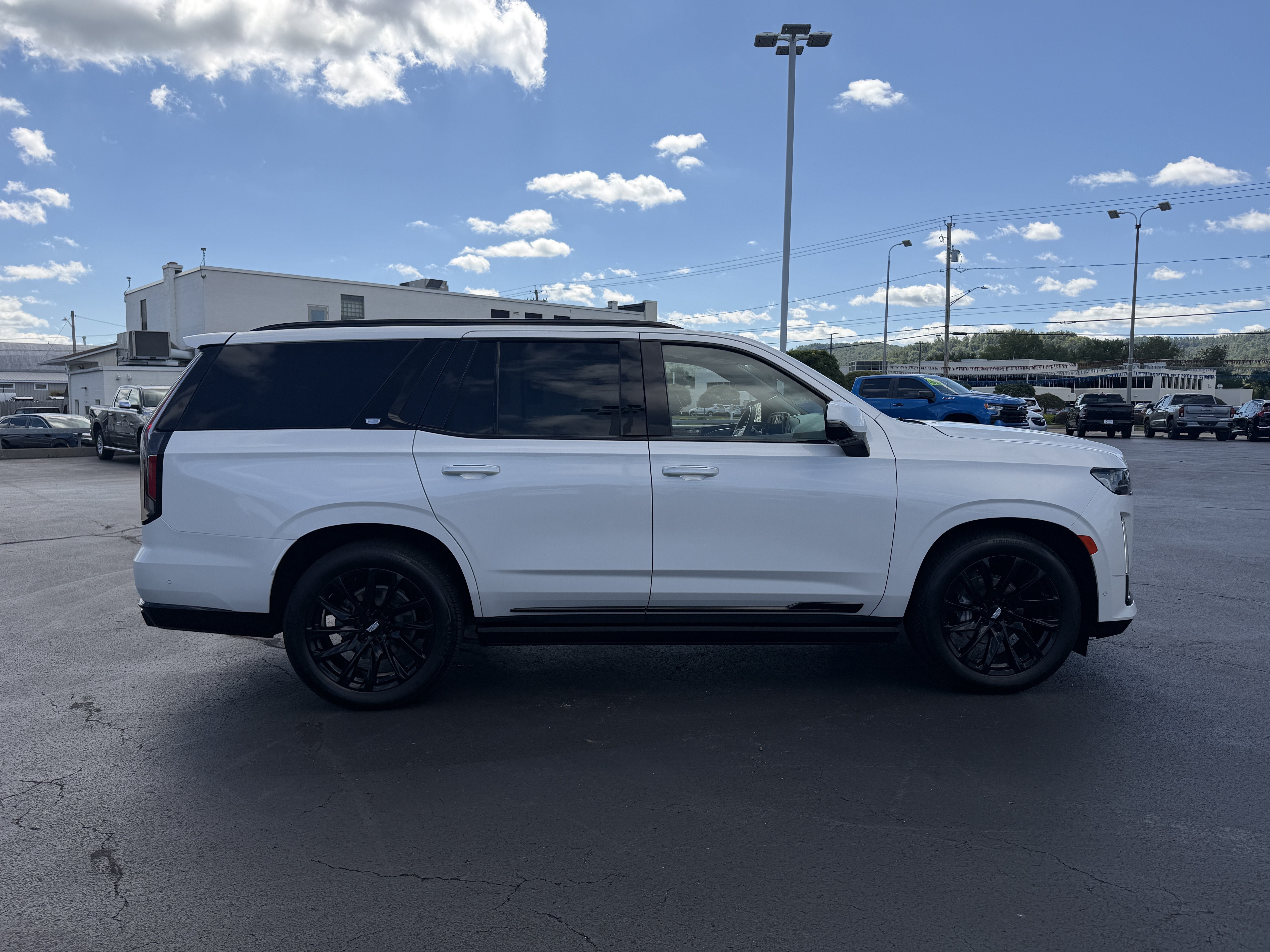 2023 Cadillac Escalade 4WD Sport Platinum