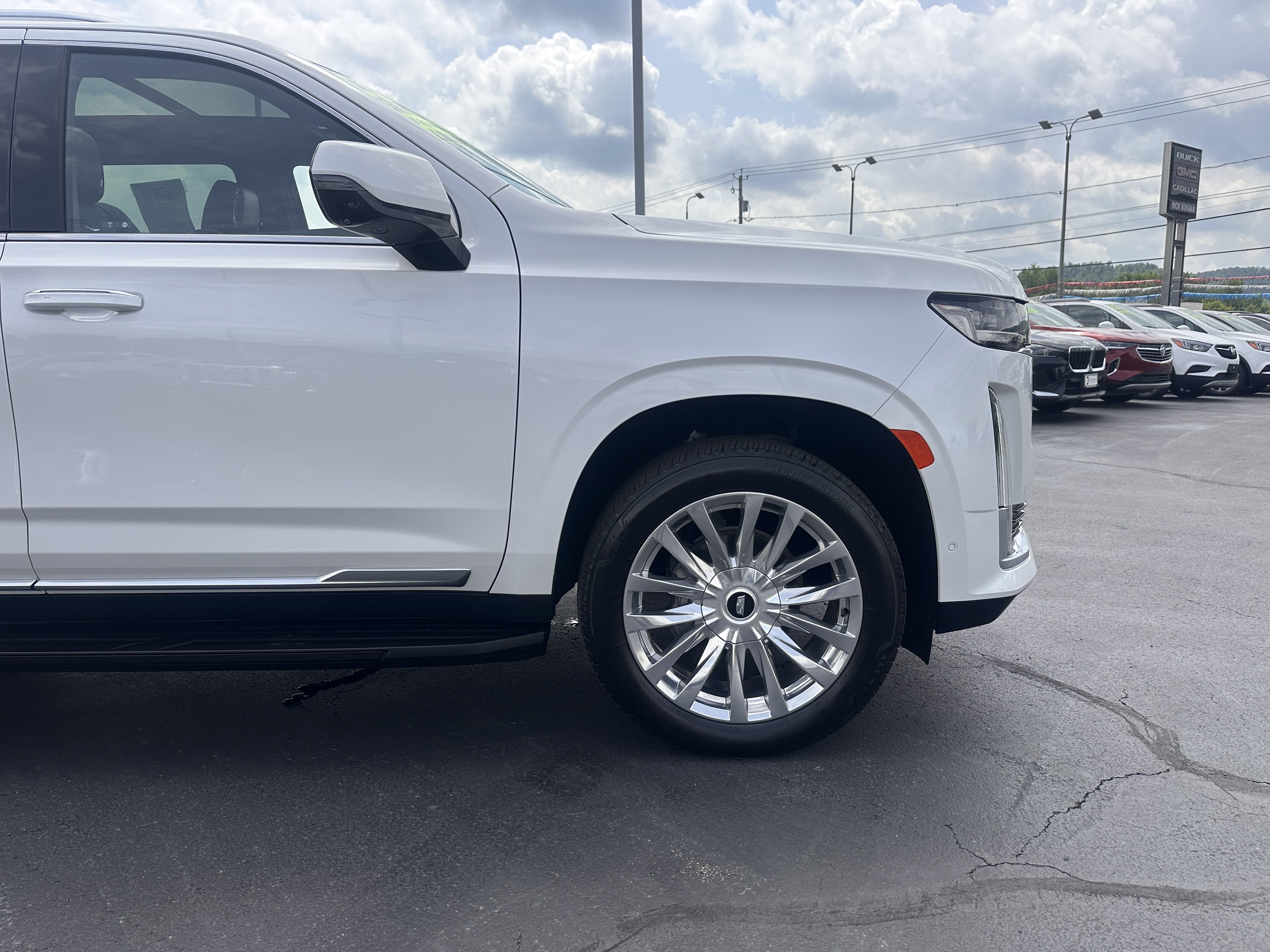 2023 Cadillac Escalade ESV Premium Luxury