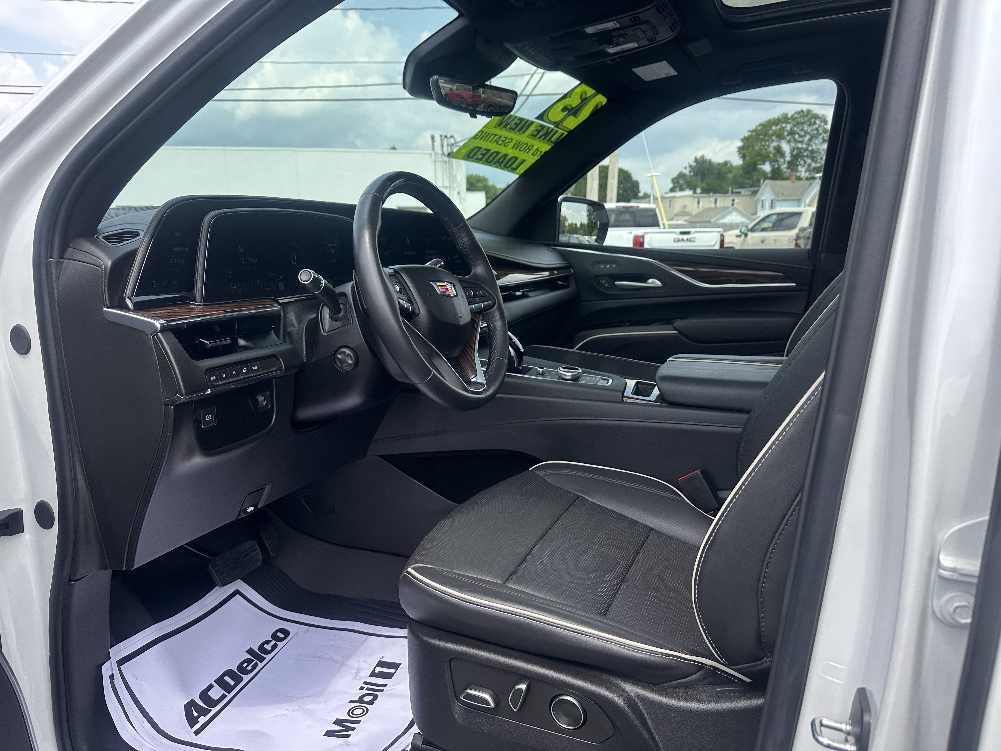 2023 Cadillac Escalade ESV Premium Luxury