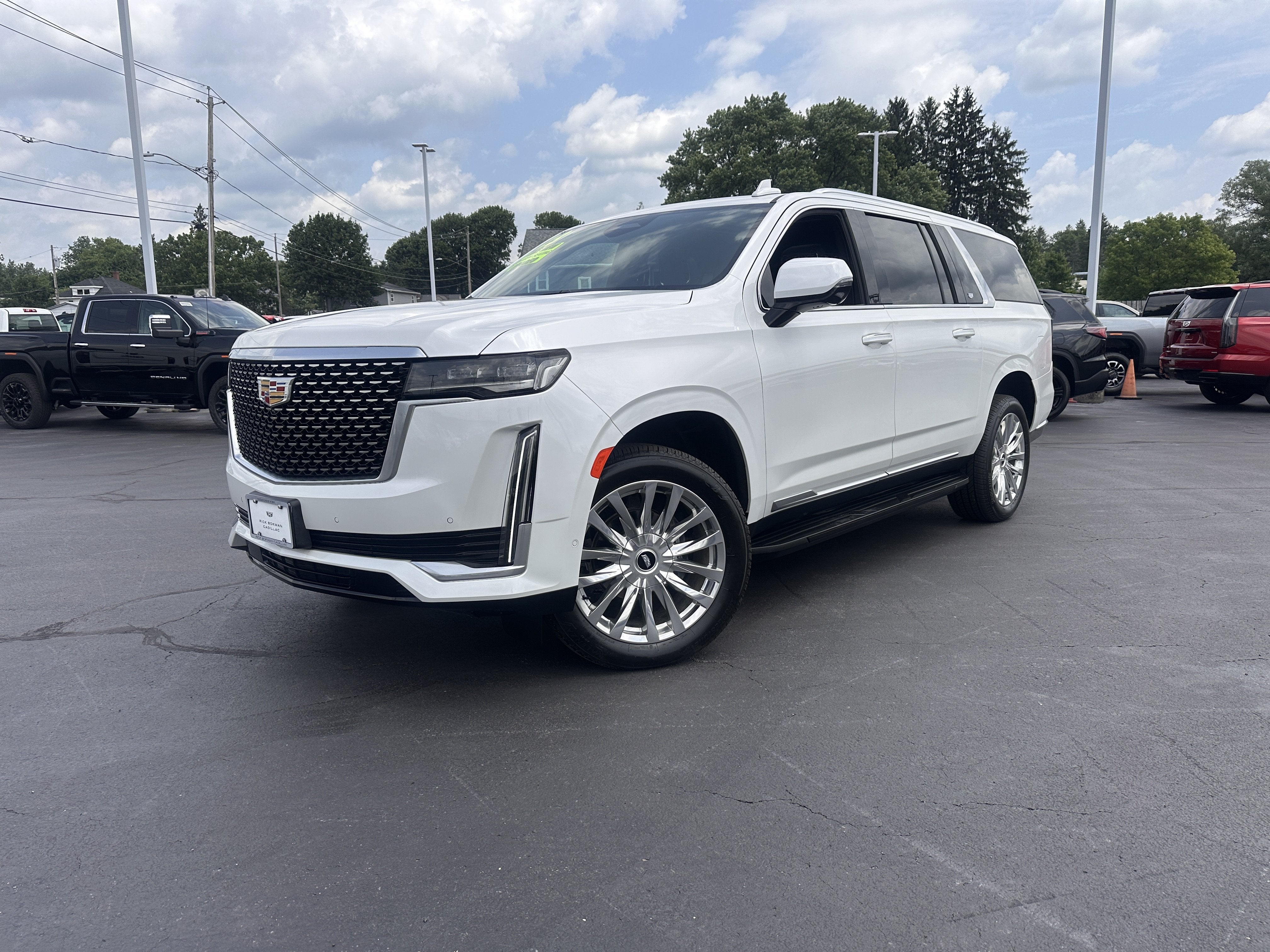2023 Cadillac Escalade ESV Premium Luxury