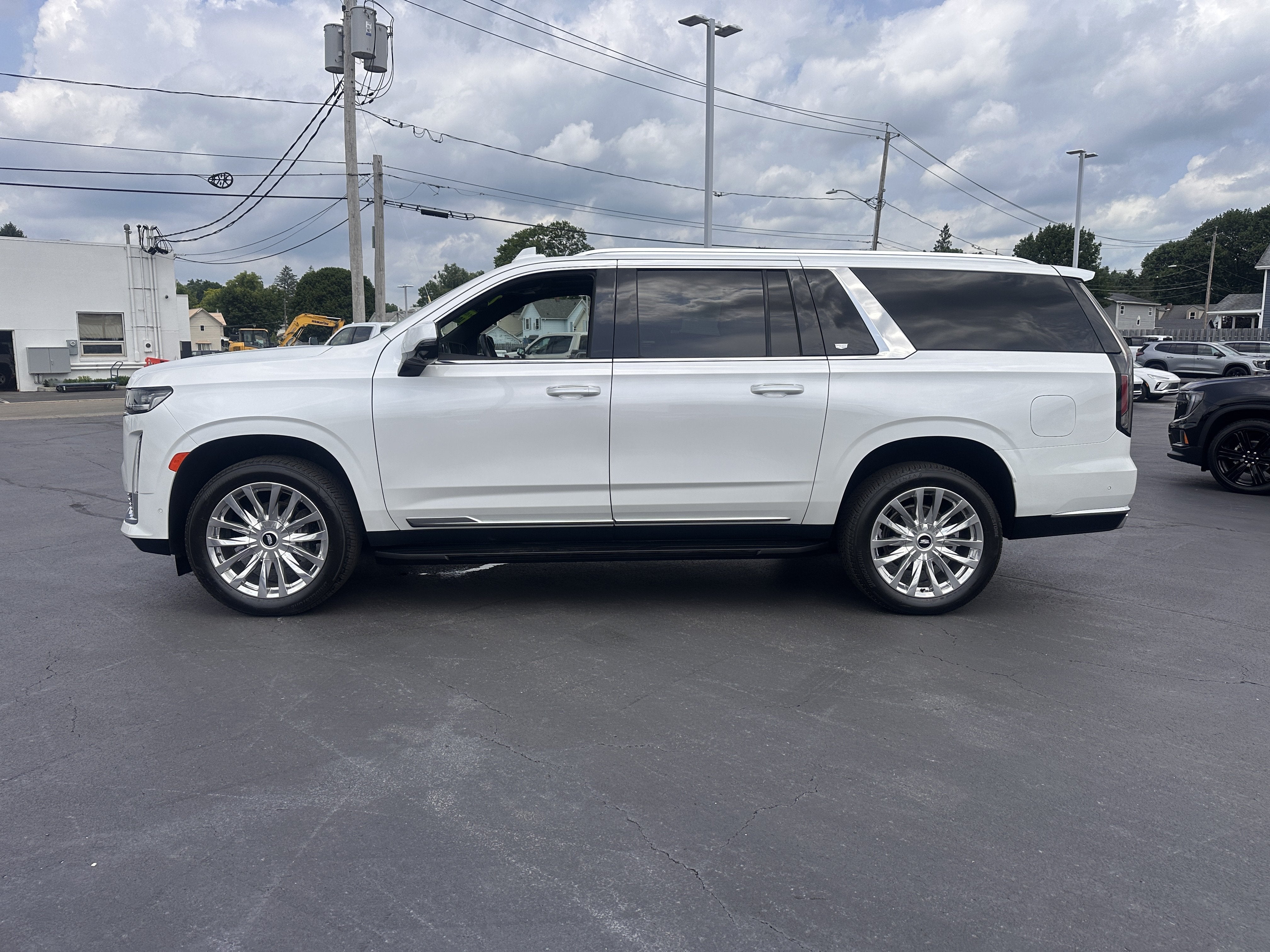 2023 Cadillac Escalade ESV Premium Luxury