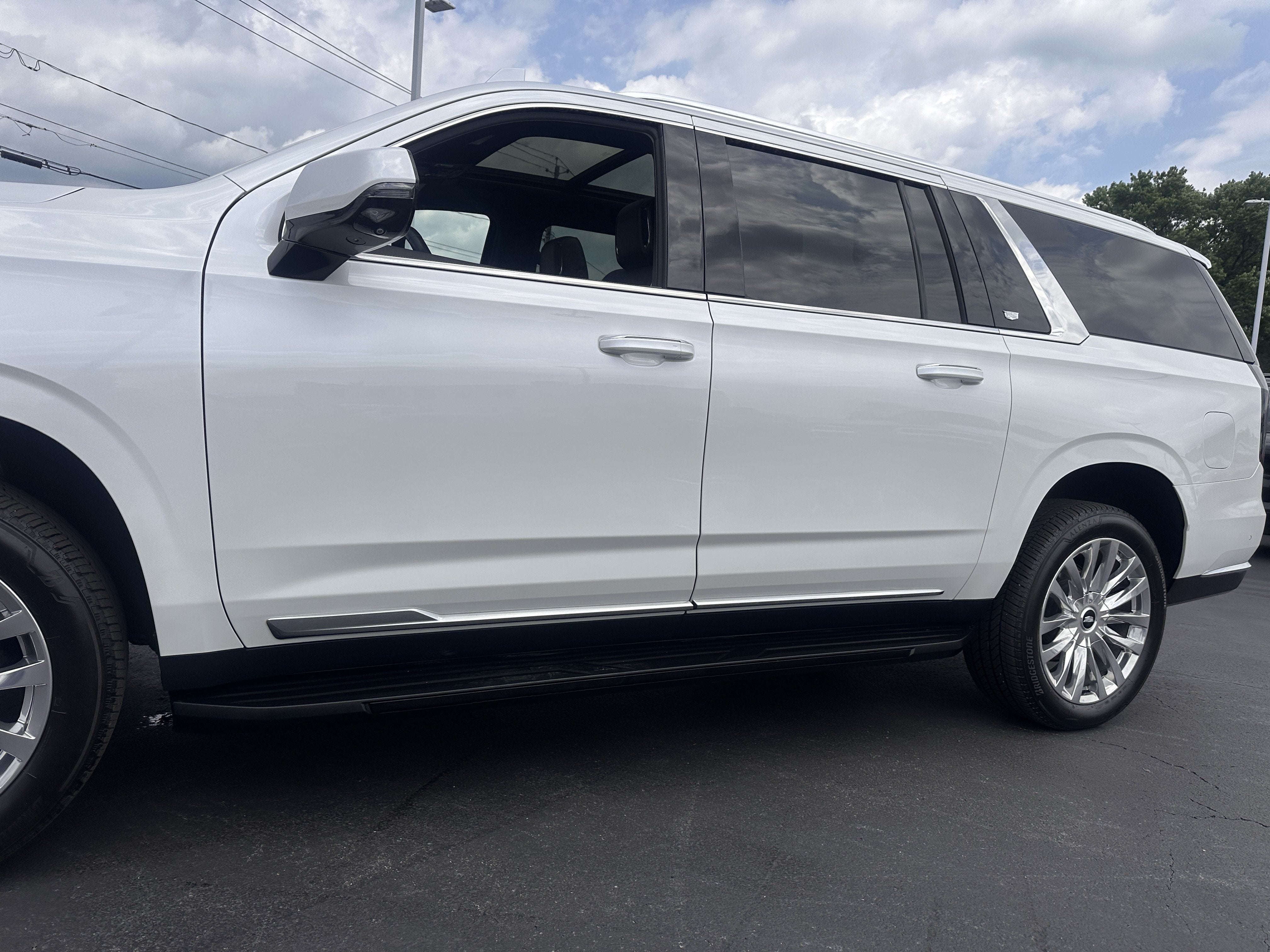 2023 Cadillac Escalade ESV Premium Luxury
