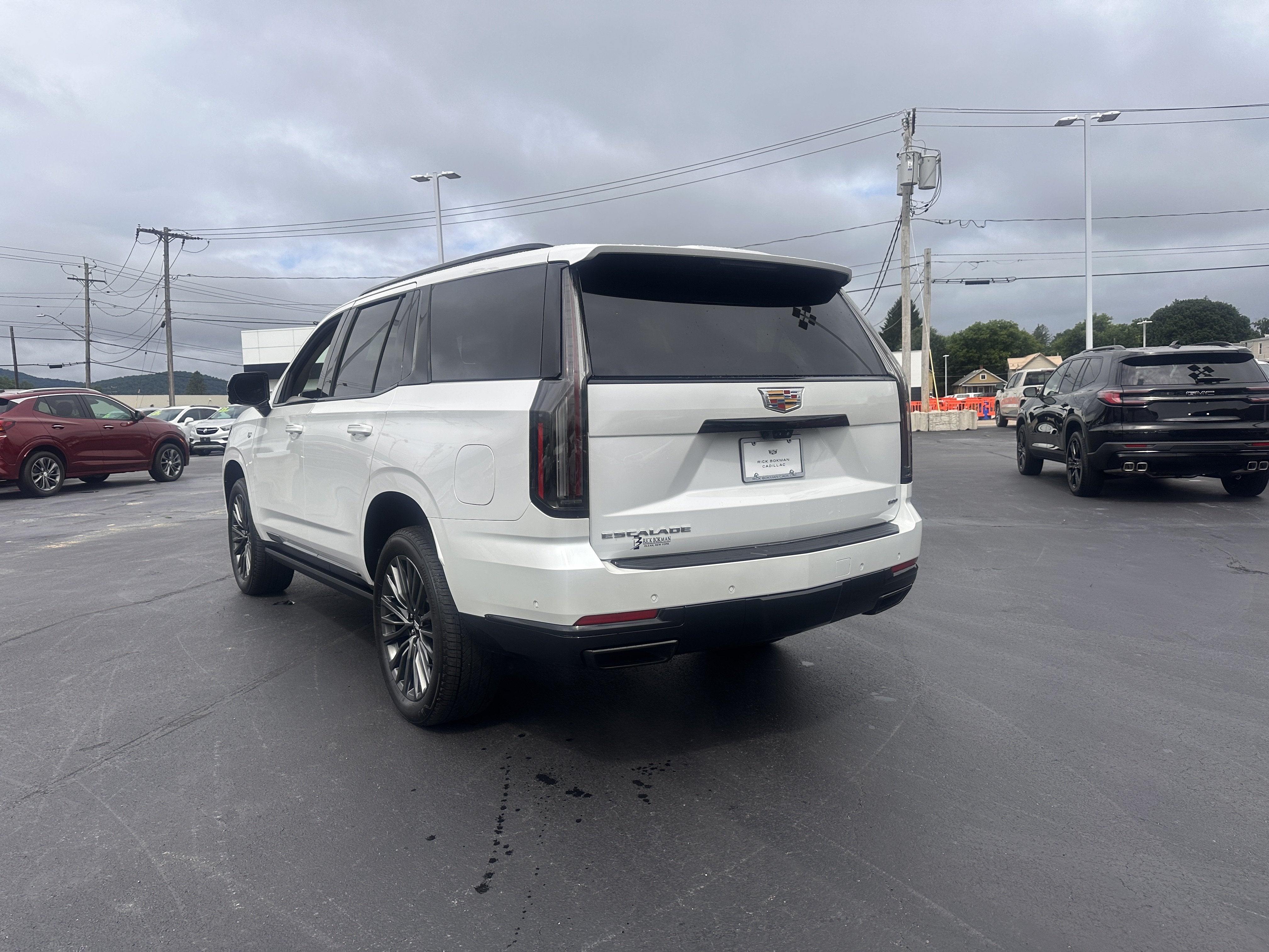 2025 Cadillac Escalade Sport Platinum