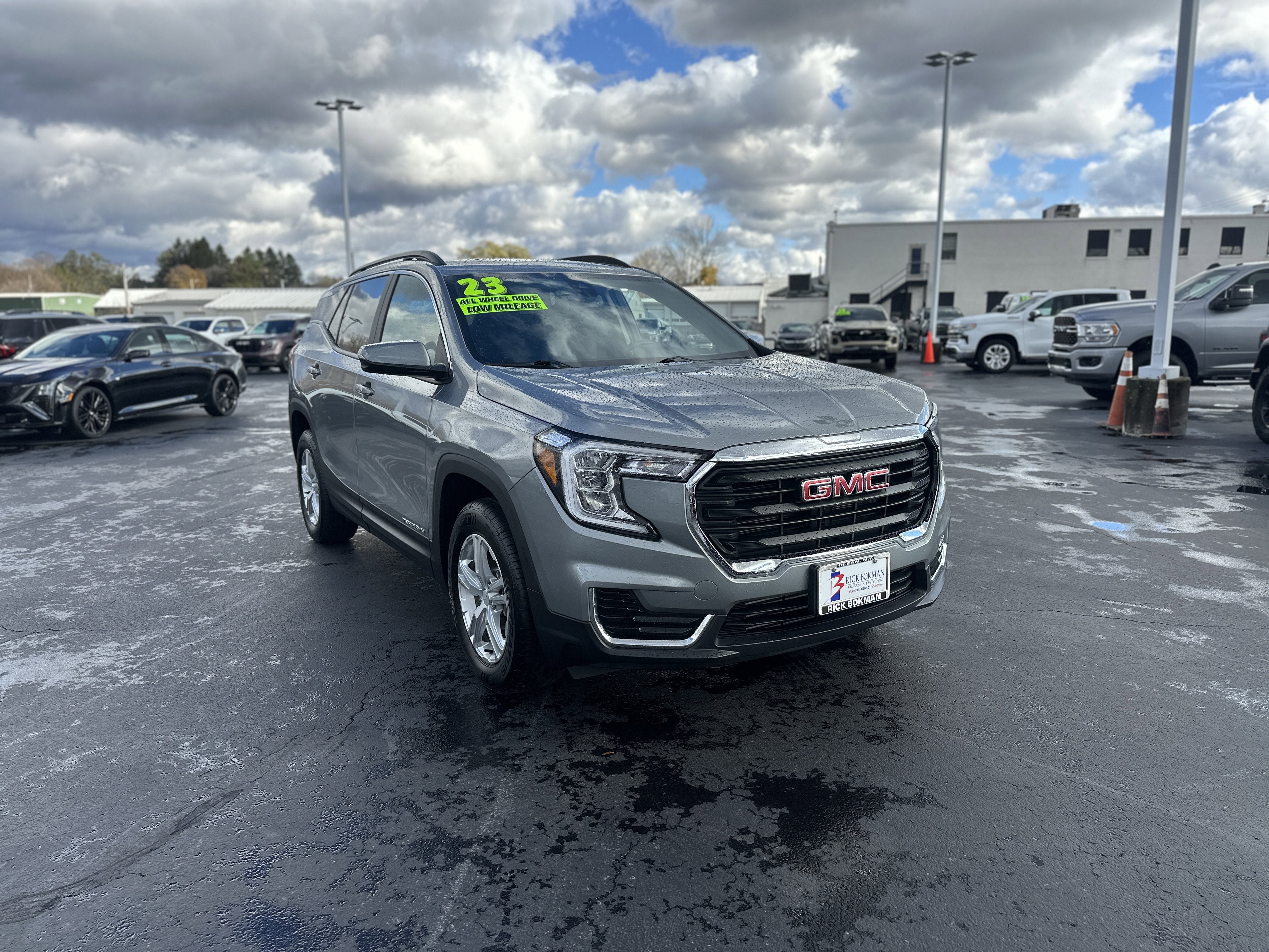 2023 GMC Terrain SLE