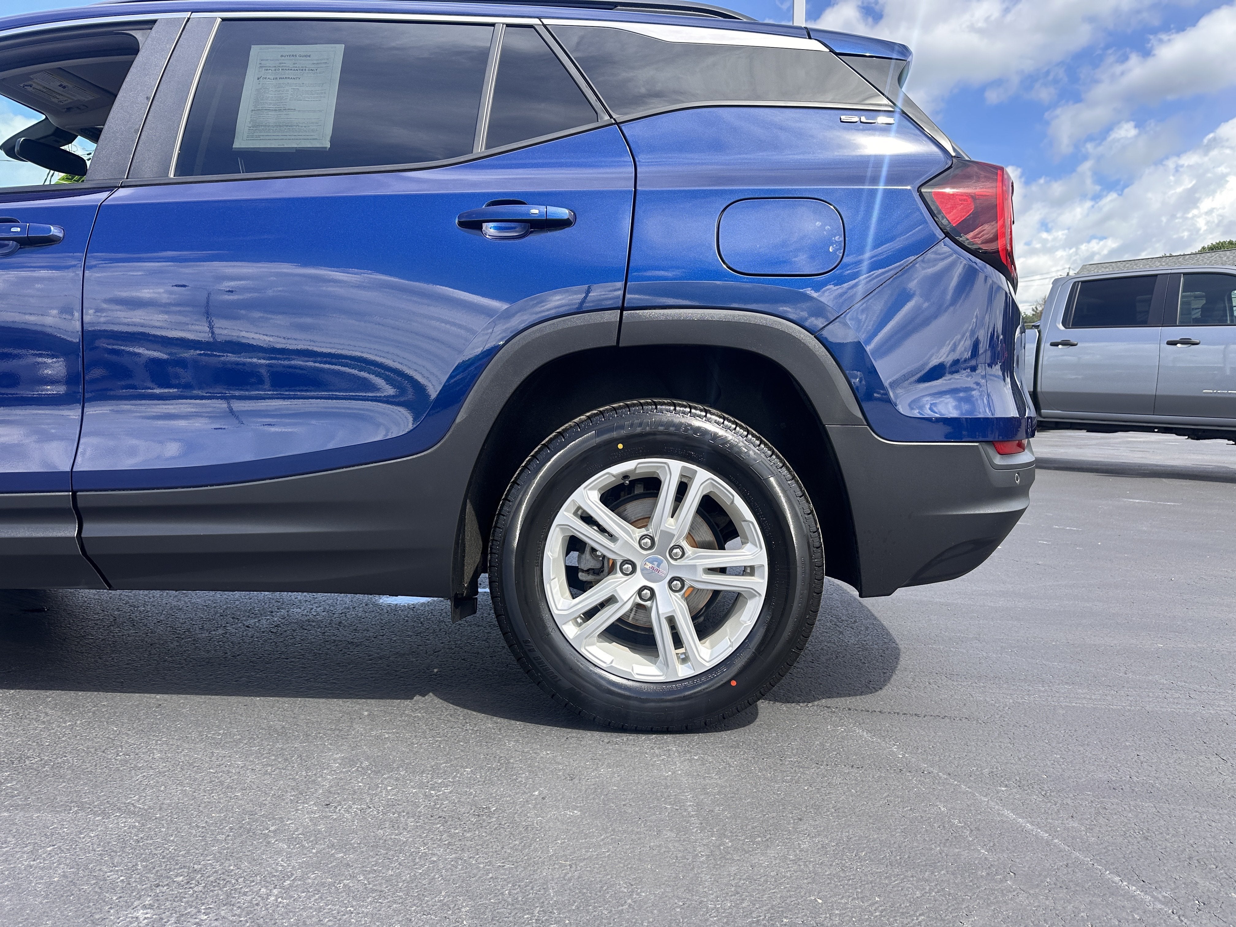 2023 GMC Terrain SLE