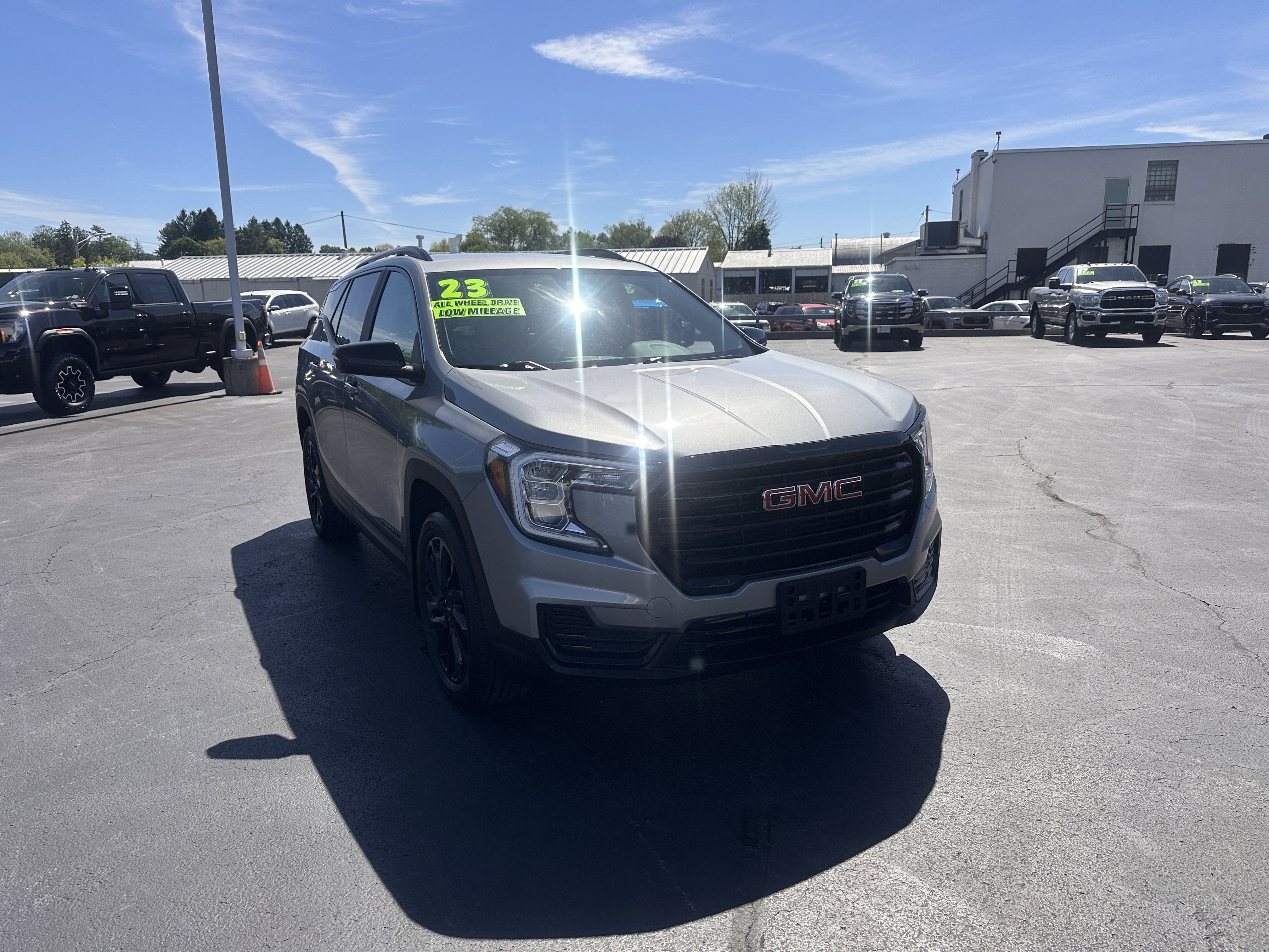 2023 GMC Terrain SLE