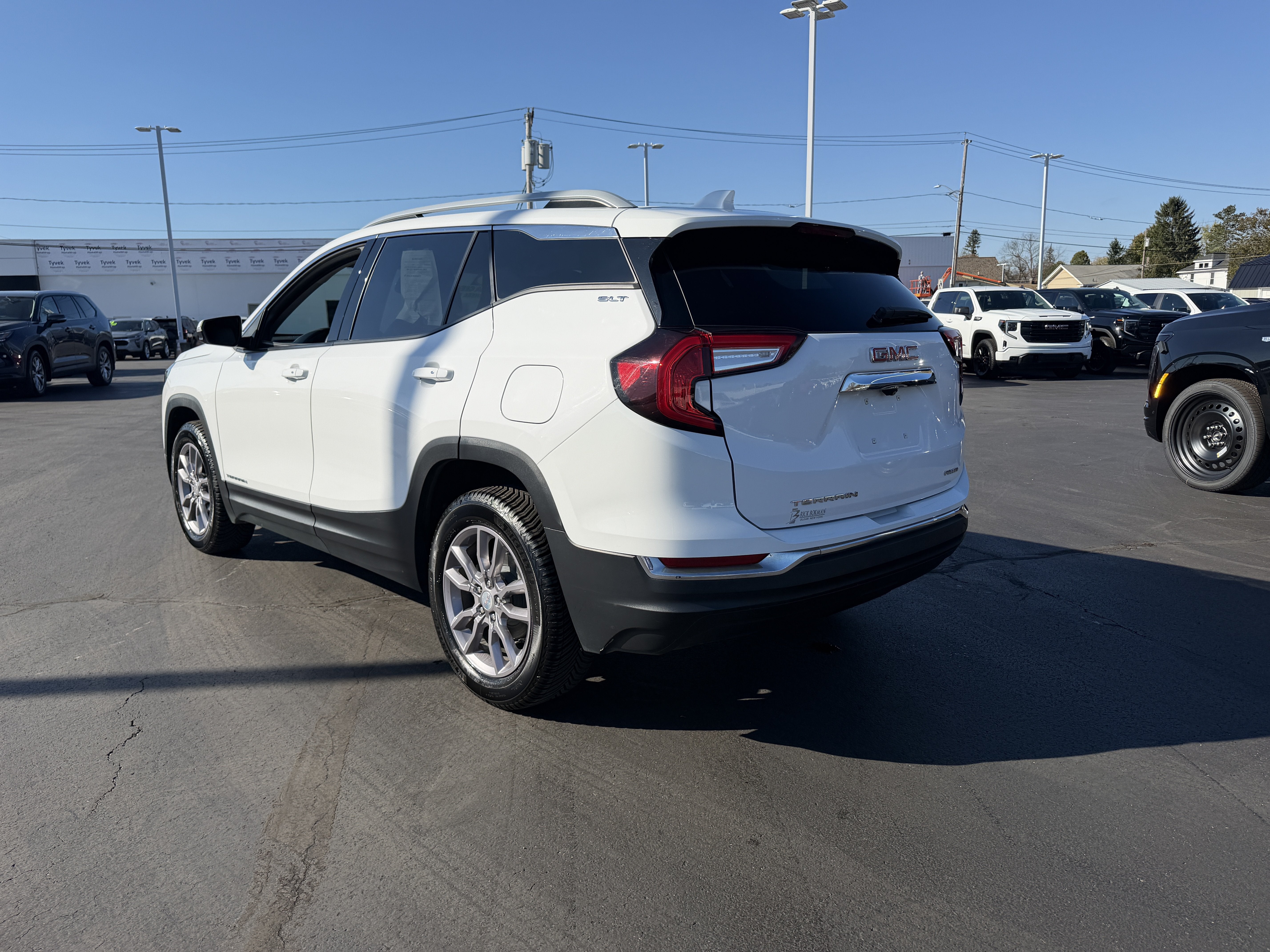 2023 GMC Terrain SLT
