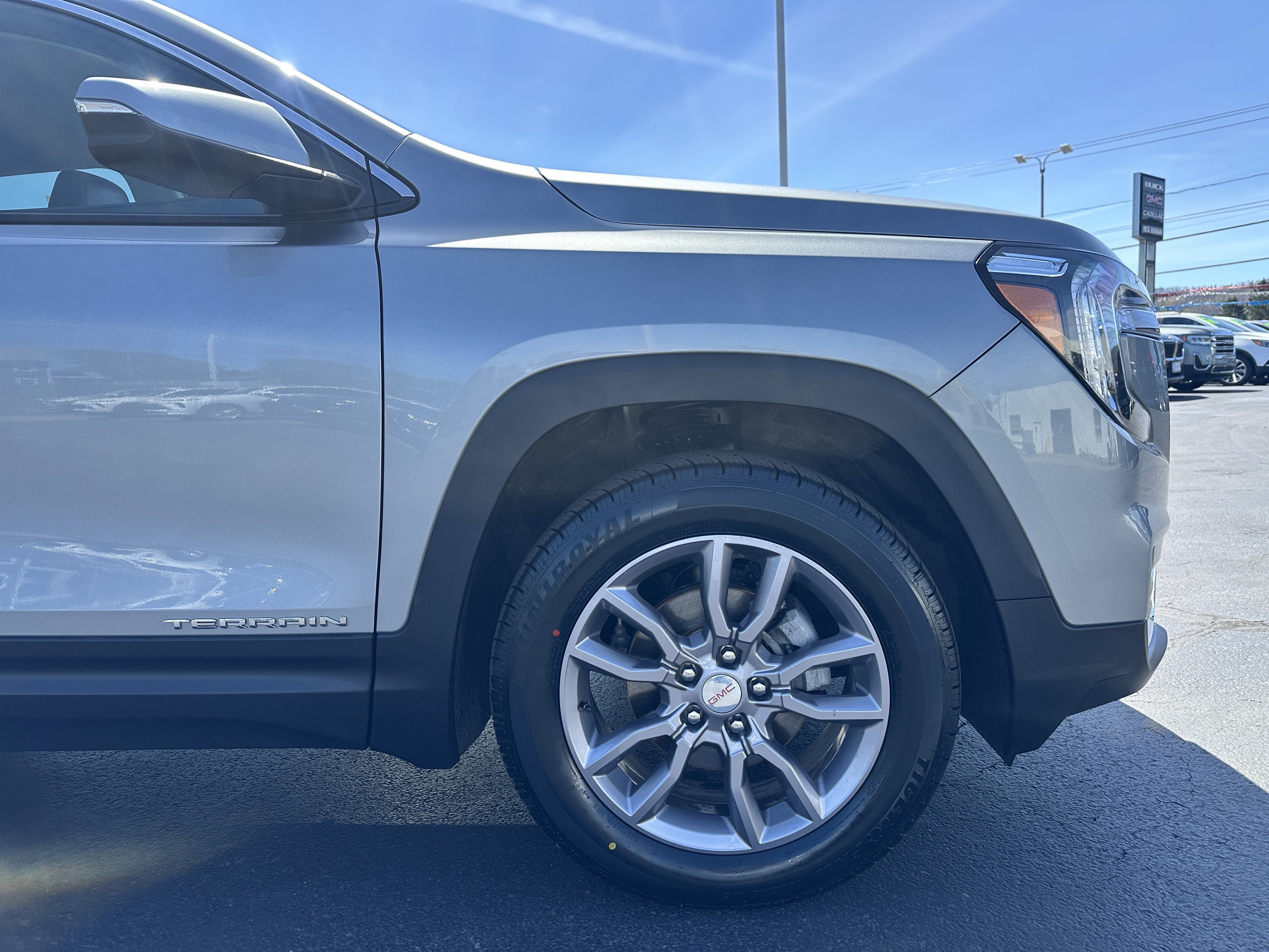 2023 GMC Terrain SLT