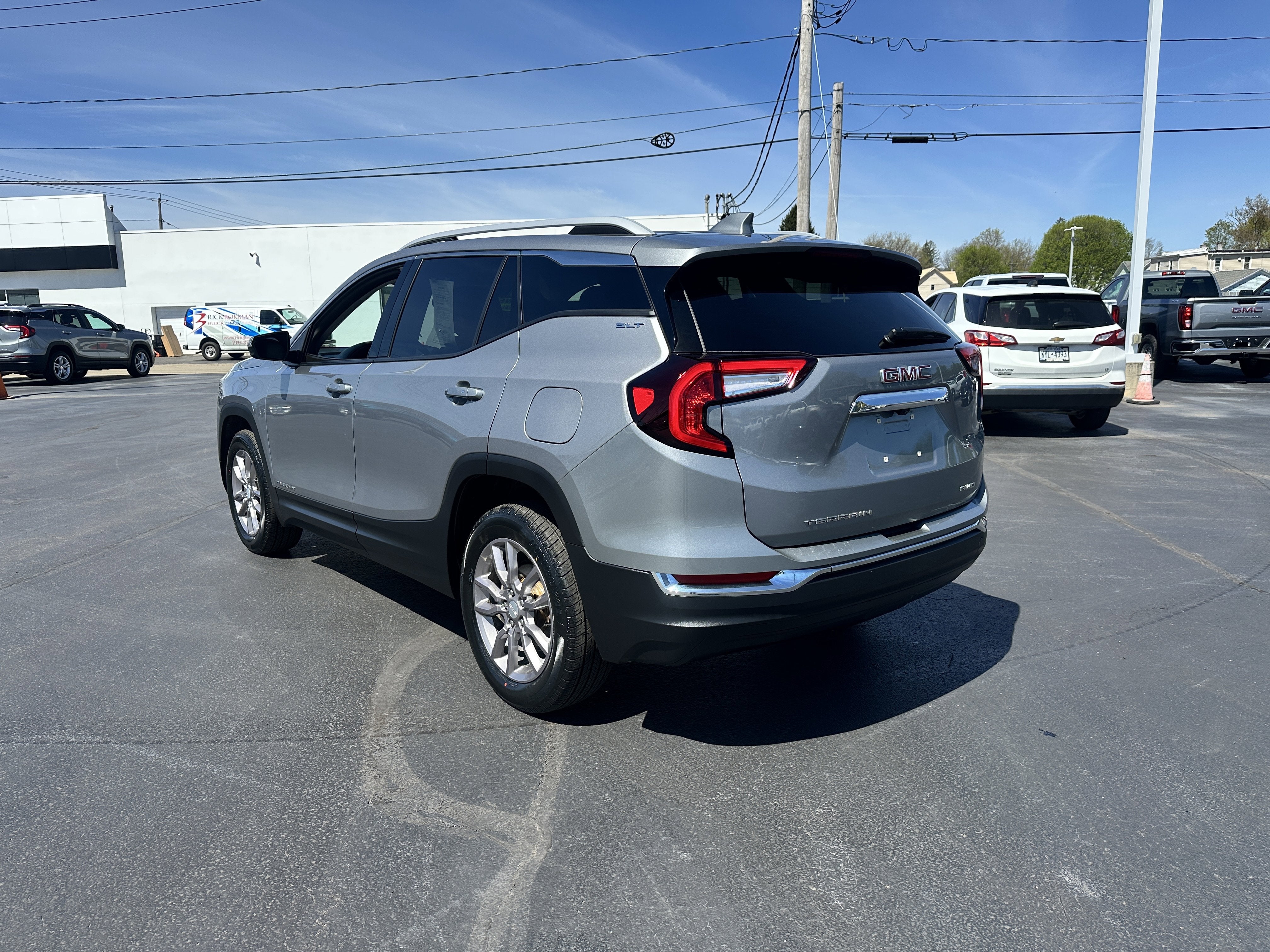 2023 GMC Terrain SLT