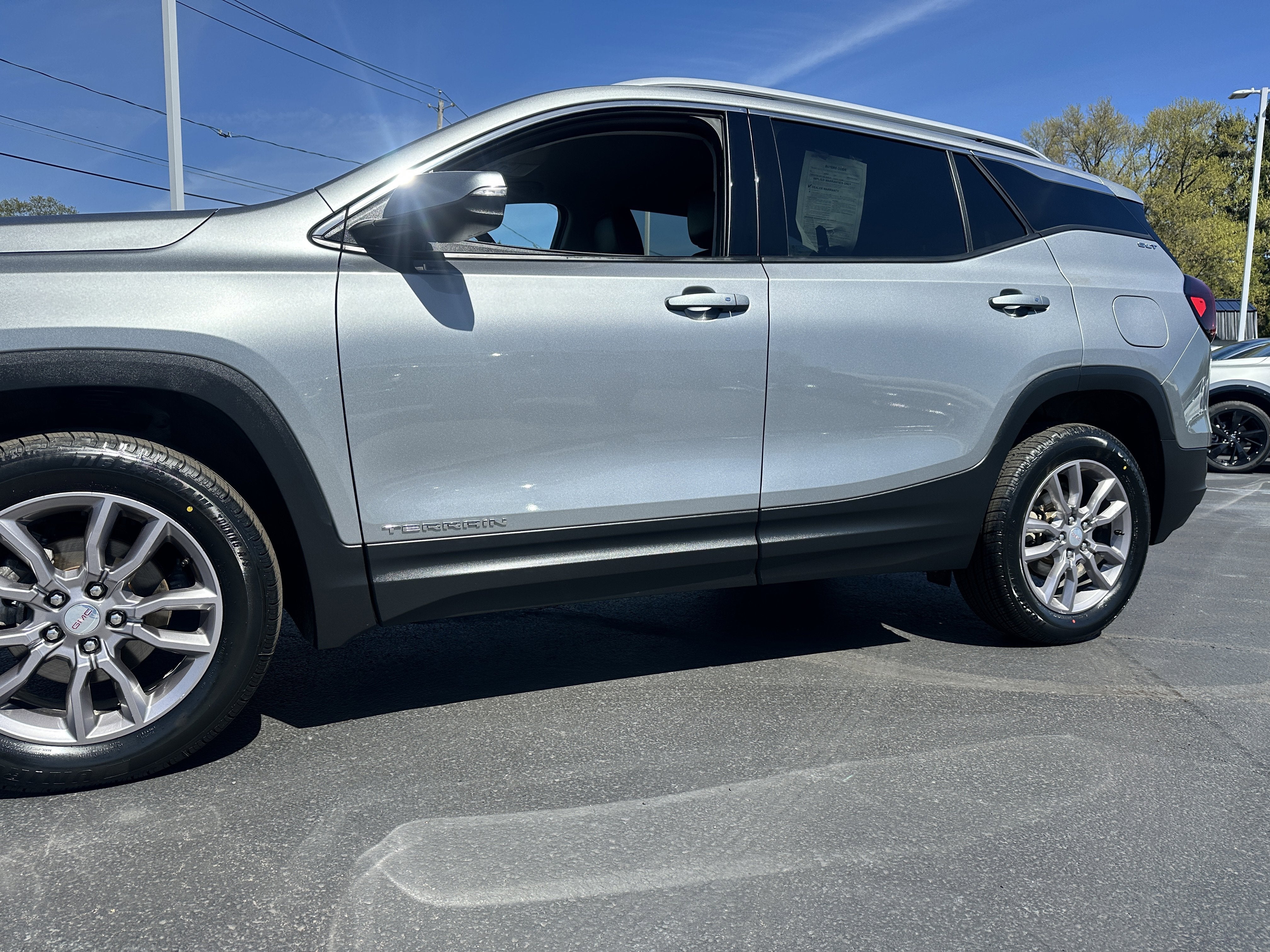 2023 GMC Terrain SLT