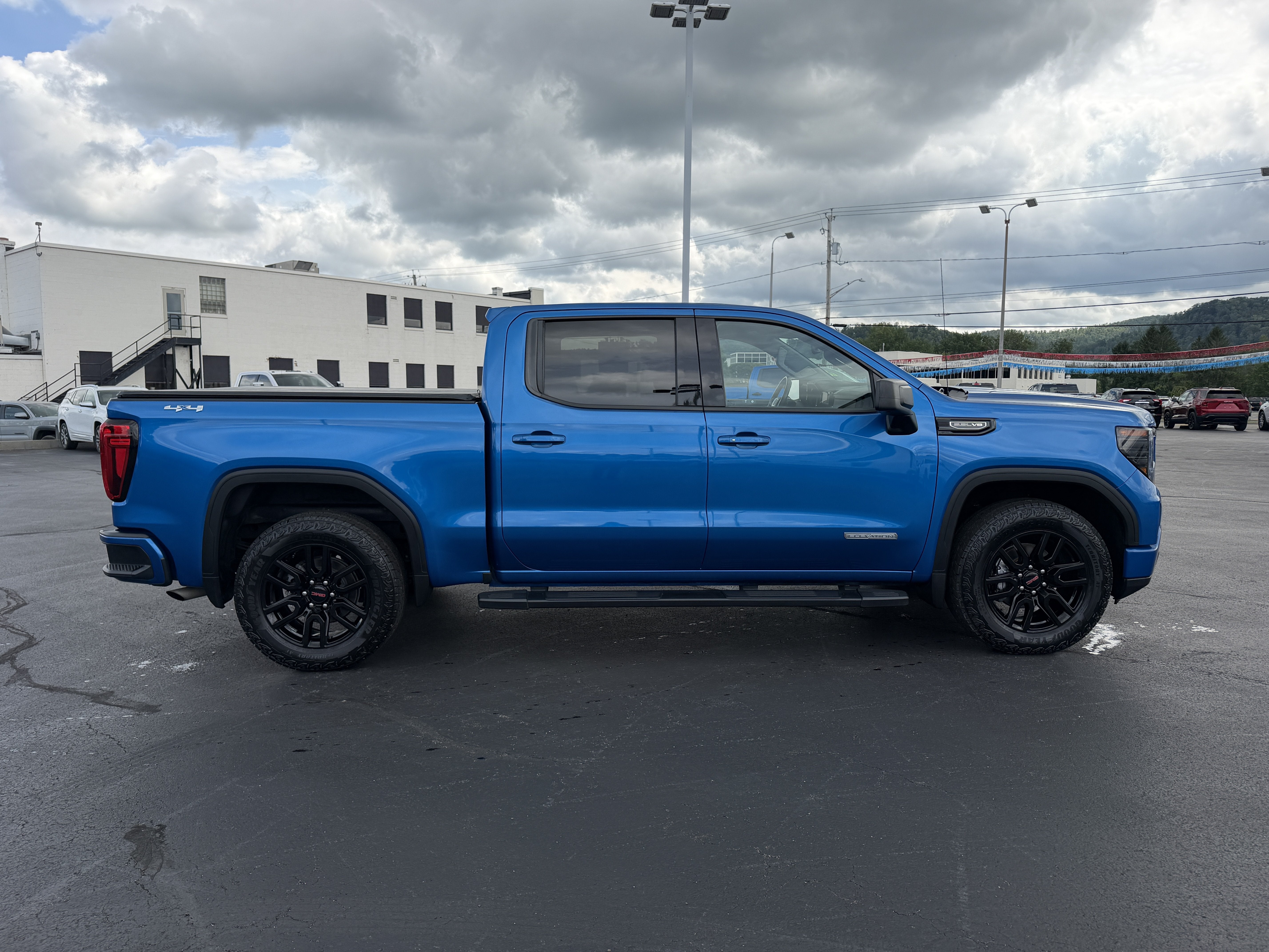2022 GMC Sierra 1500 Elevation