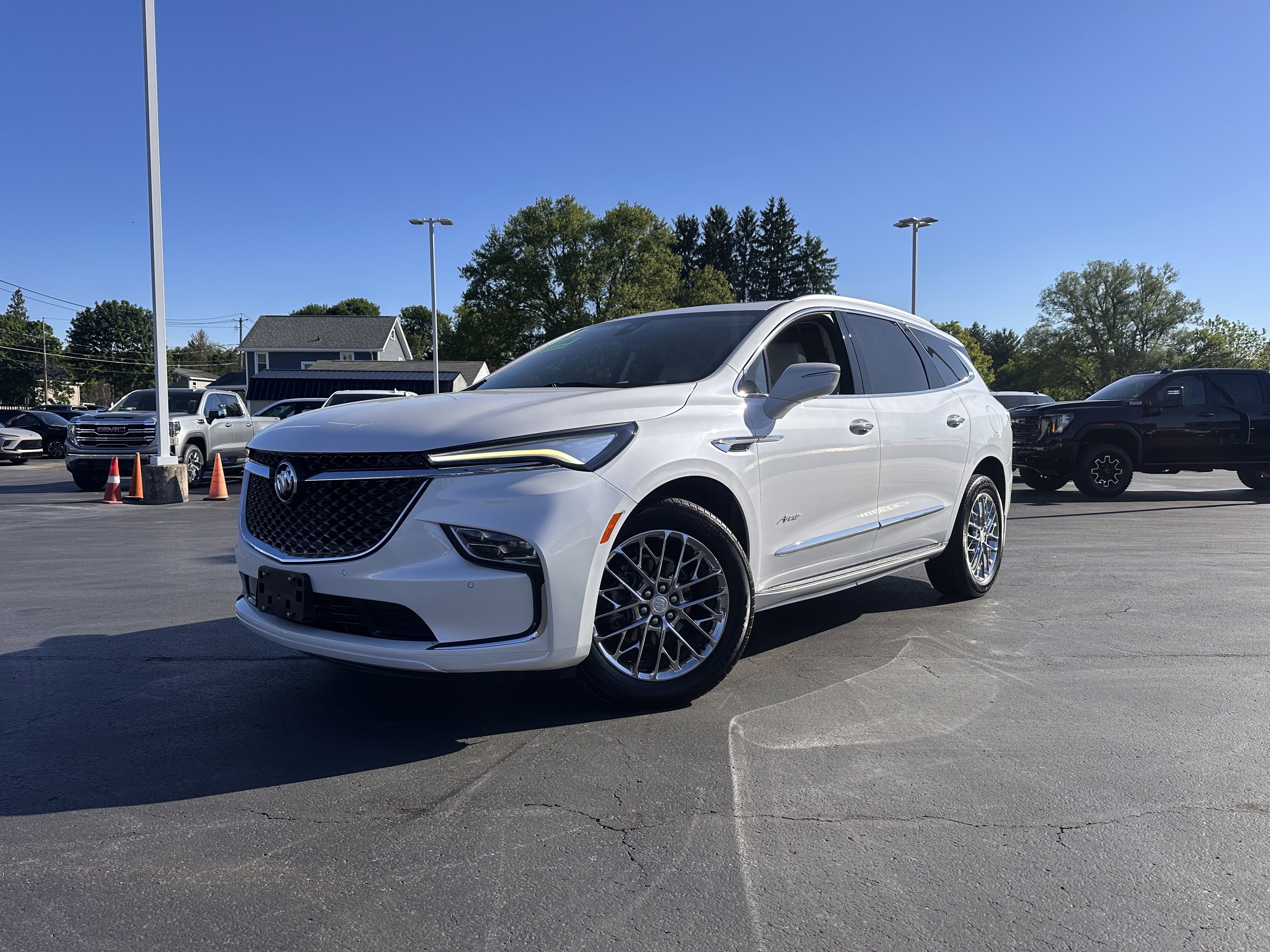 2023 Buick Enclave Avenir AWD's photo