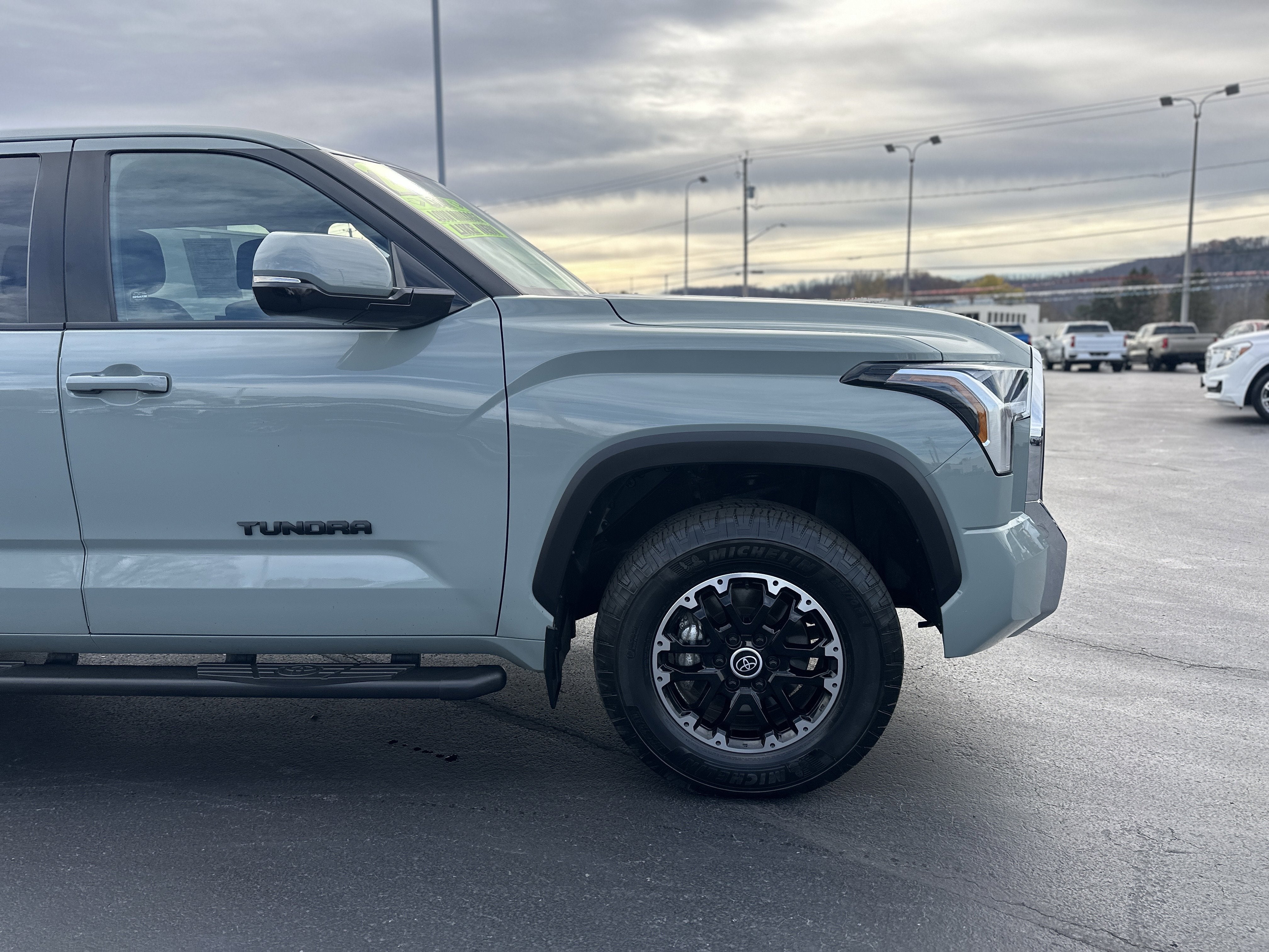 2024 Toyota Tundra 4WD SR5