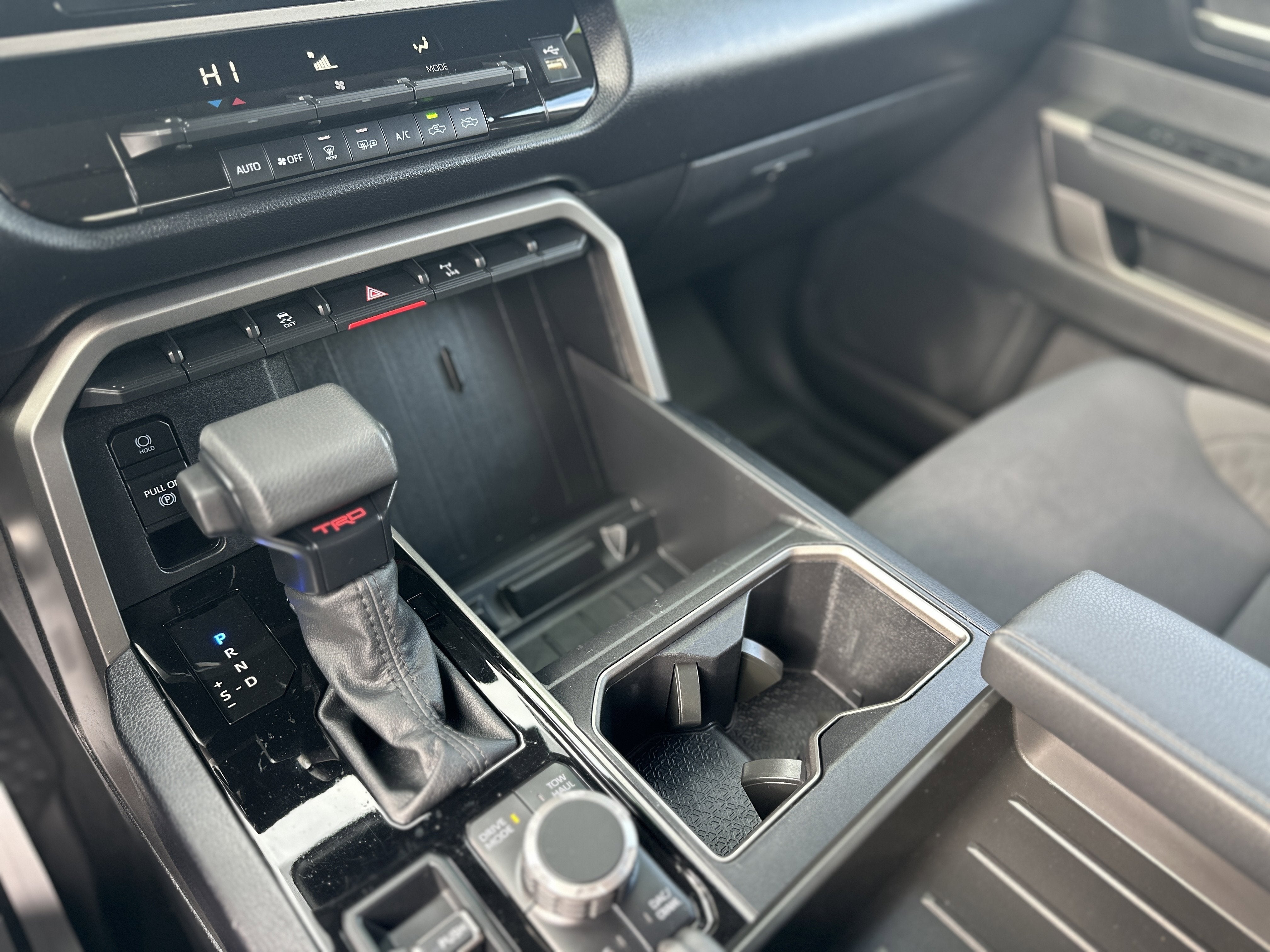 2024 Toyota Tundra 4WD SR5